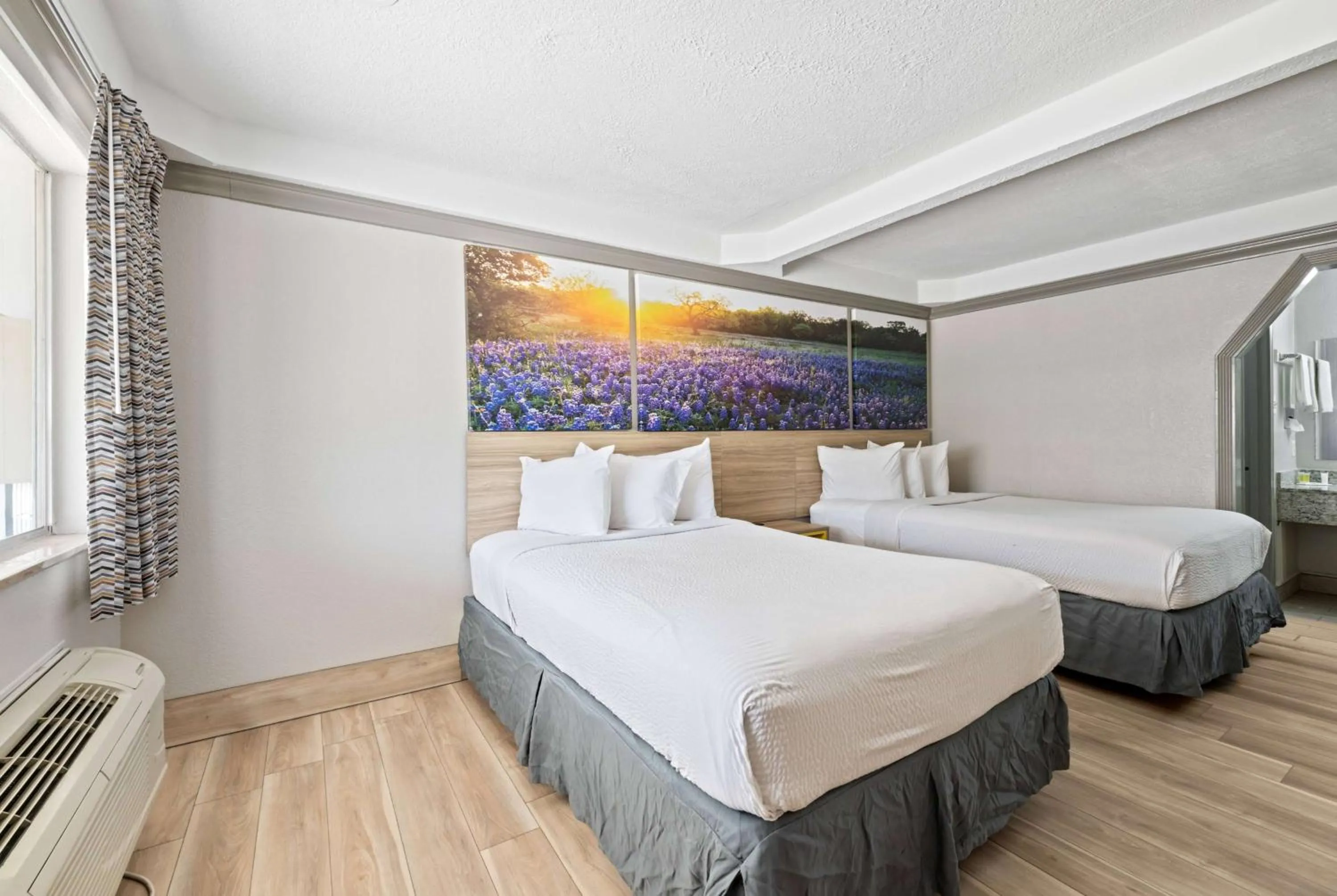 Queen Room with Two Queen Beds - Smoking in Days Inn by Wyndham Kenedy Karnes City