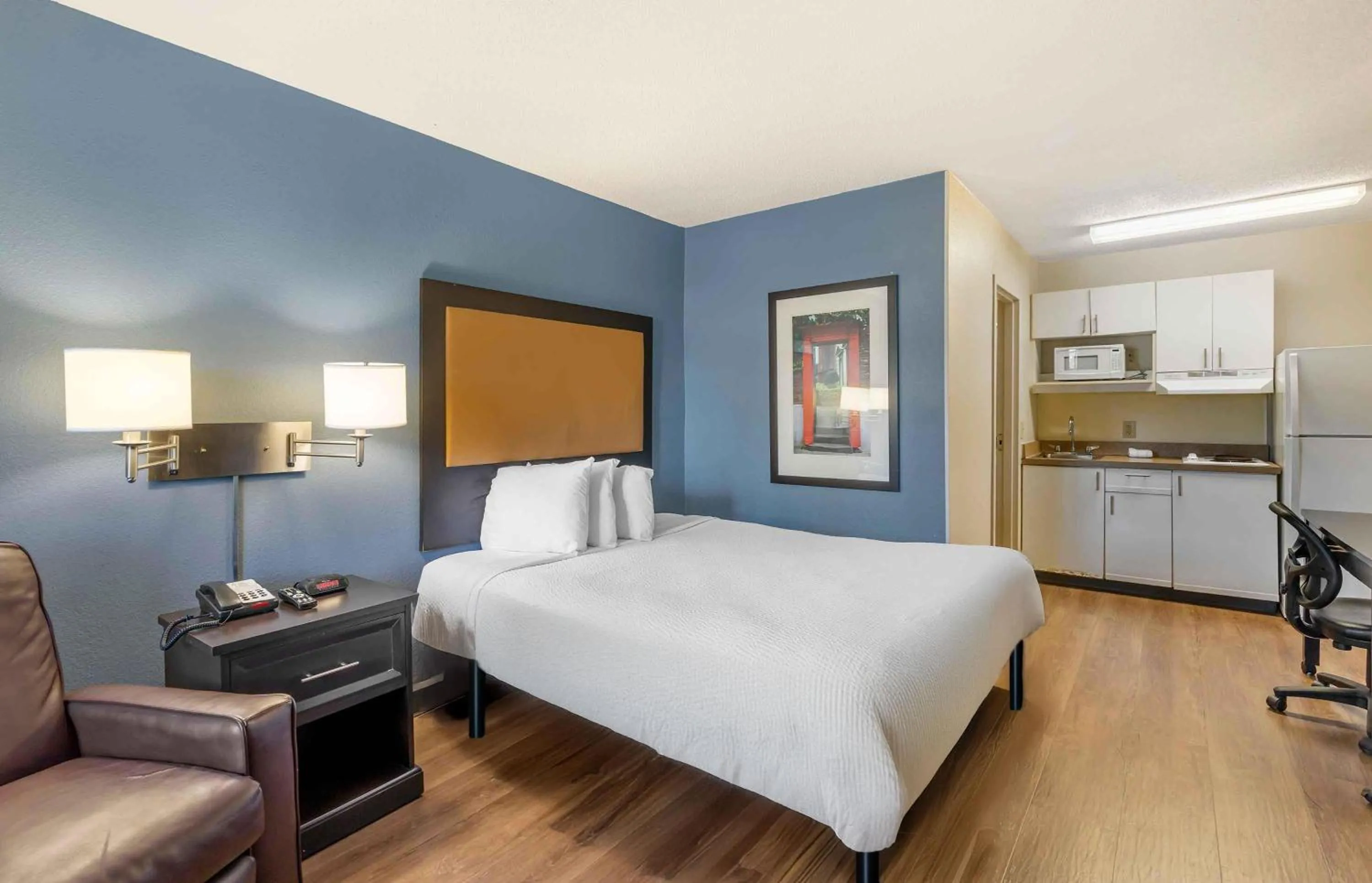 Studio with 1 Queen Bed - Disability Access - Non Smoking in Extended Stay America Suites - Chesapeake - Crossways Blvd