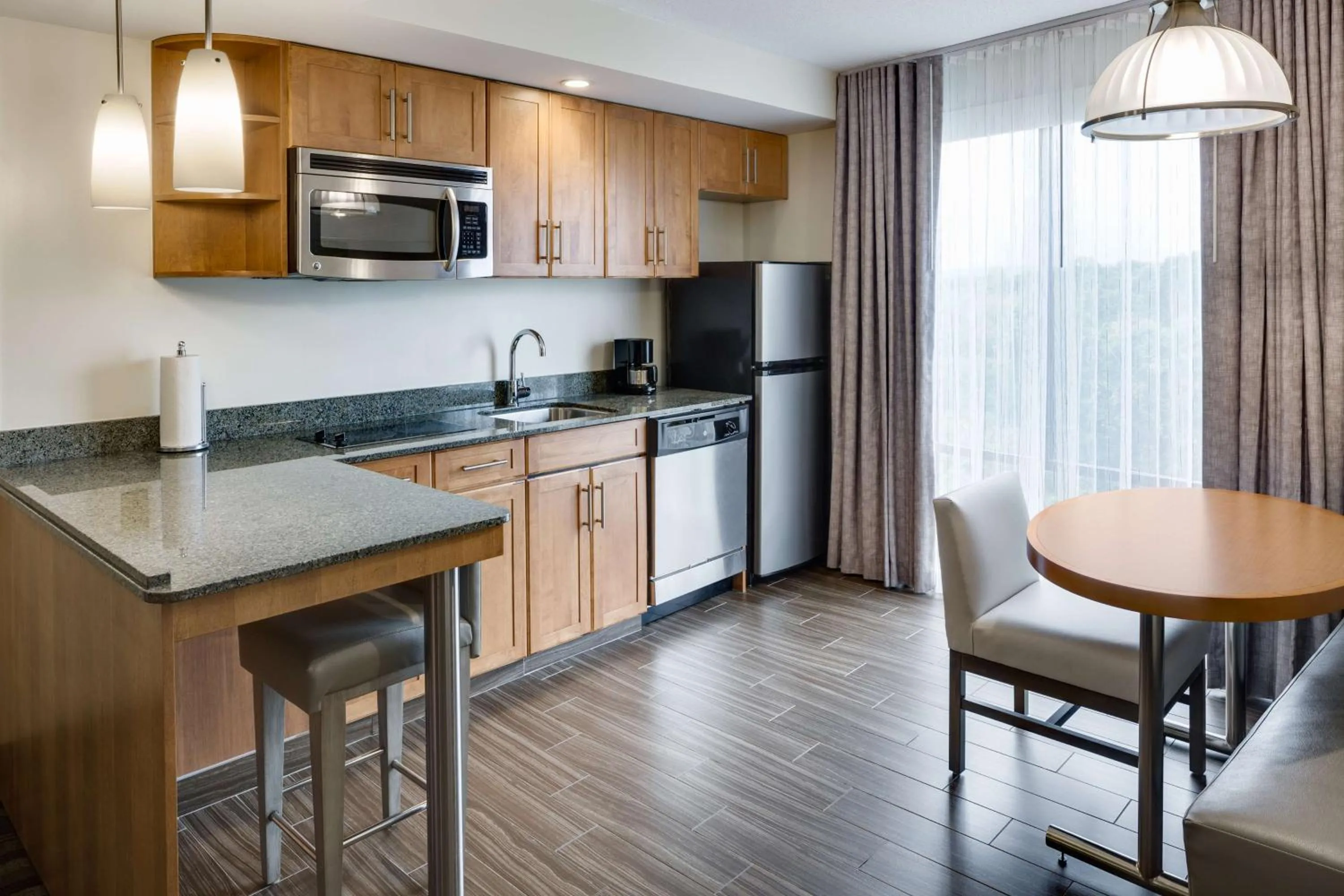 One-Bedroom Queen Suite with Two Queen Beds in Hyatt House Hartford North/Windsor