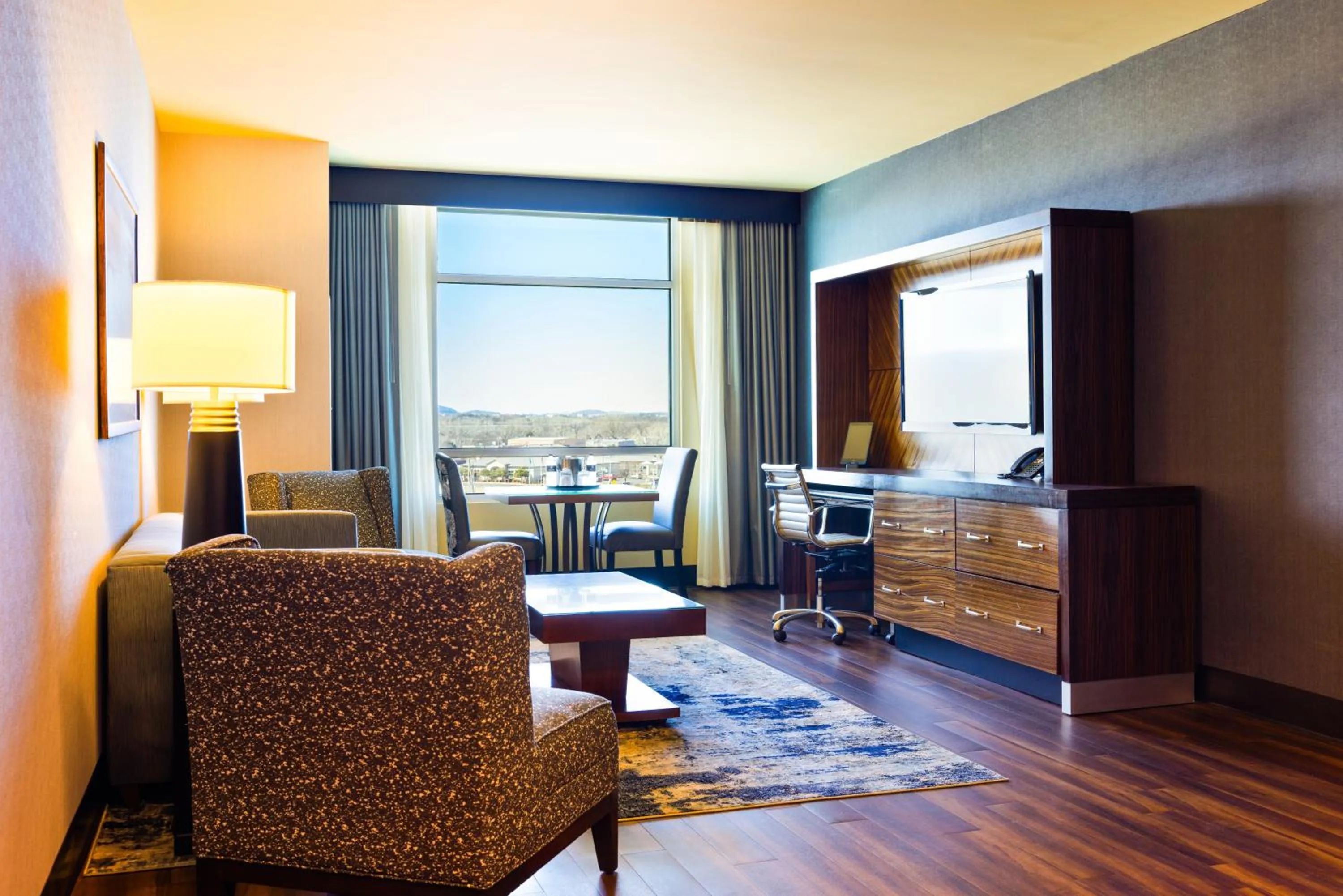 King Suite in Apache Casino Hotel