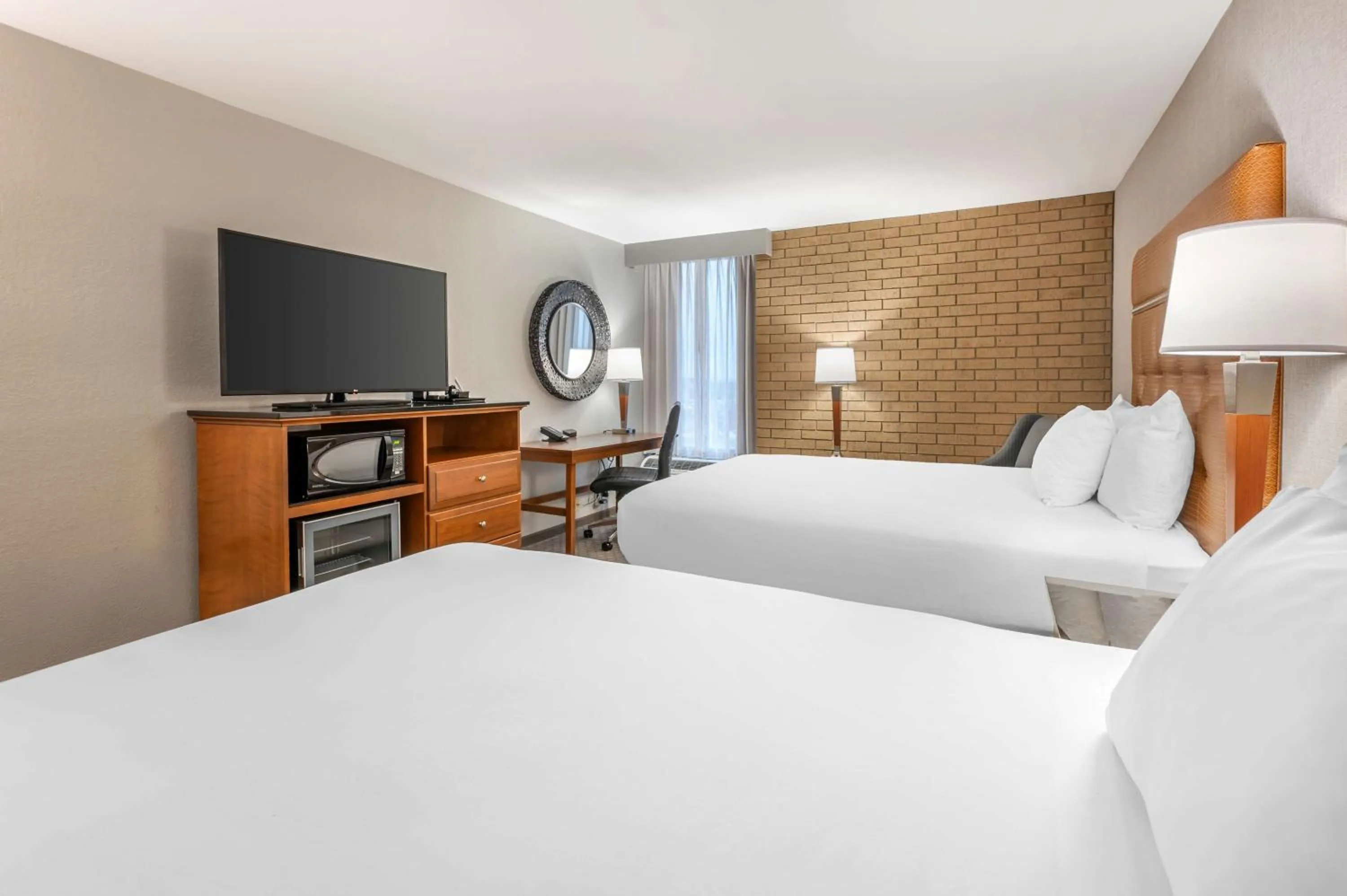 Queen Room with Two Queen Beds in Drury Inn & Suites Champaign