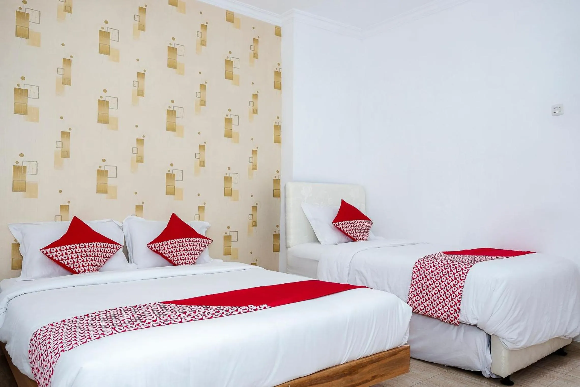 Family Suite in Hotel O 111 Residence