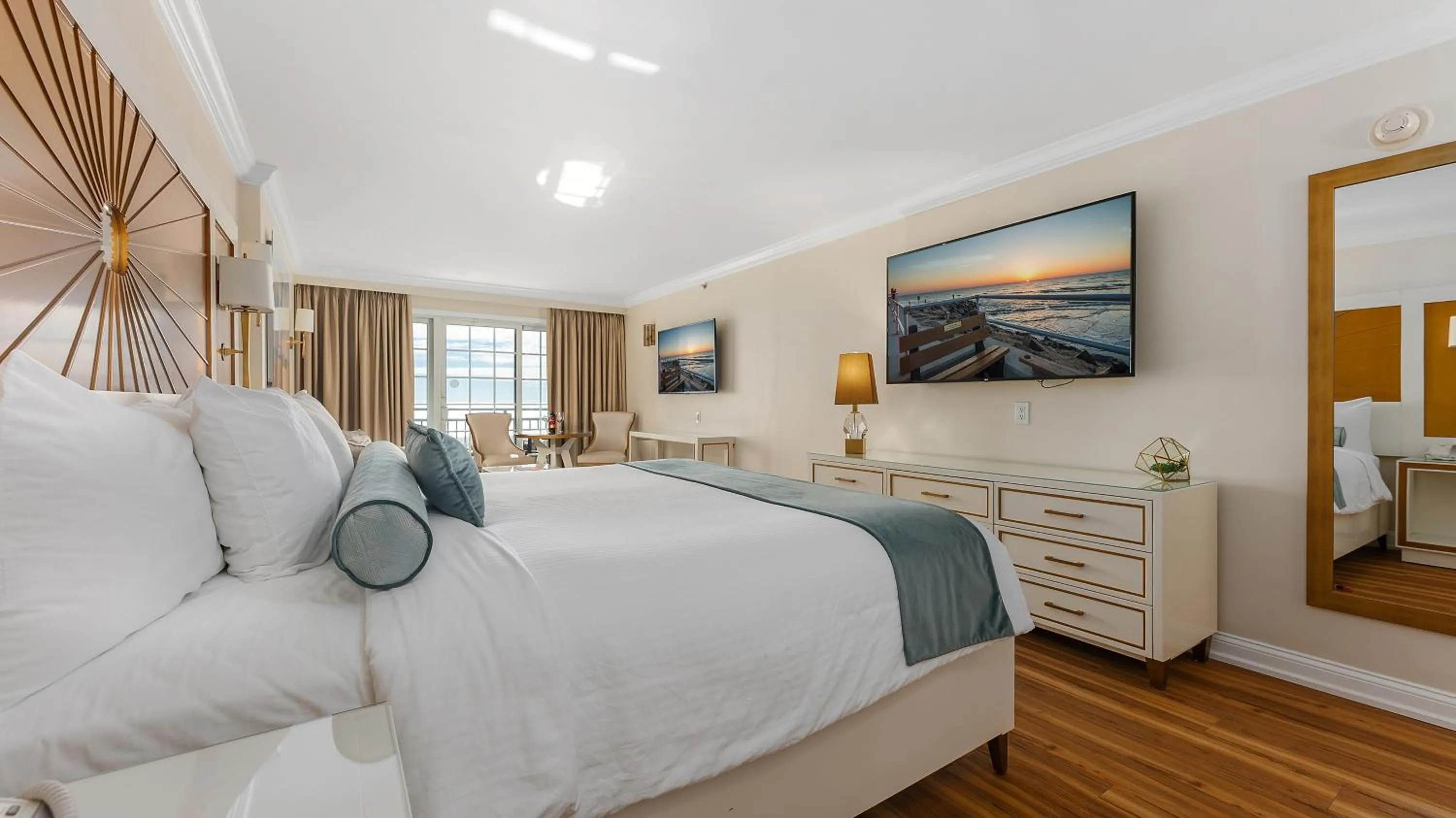 Premium King Side Ocean View in La Mer Beachfront Resort