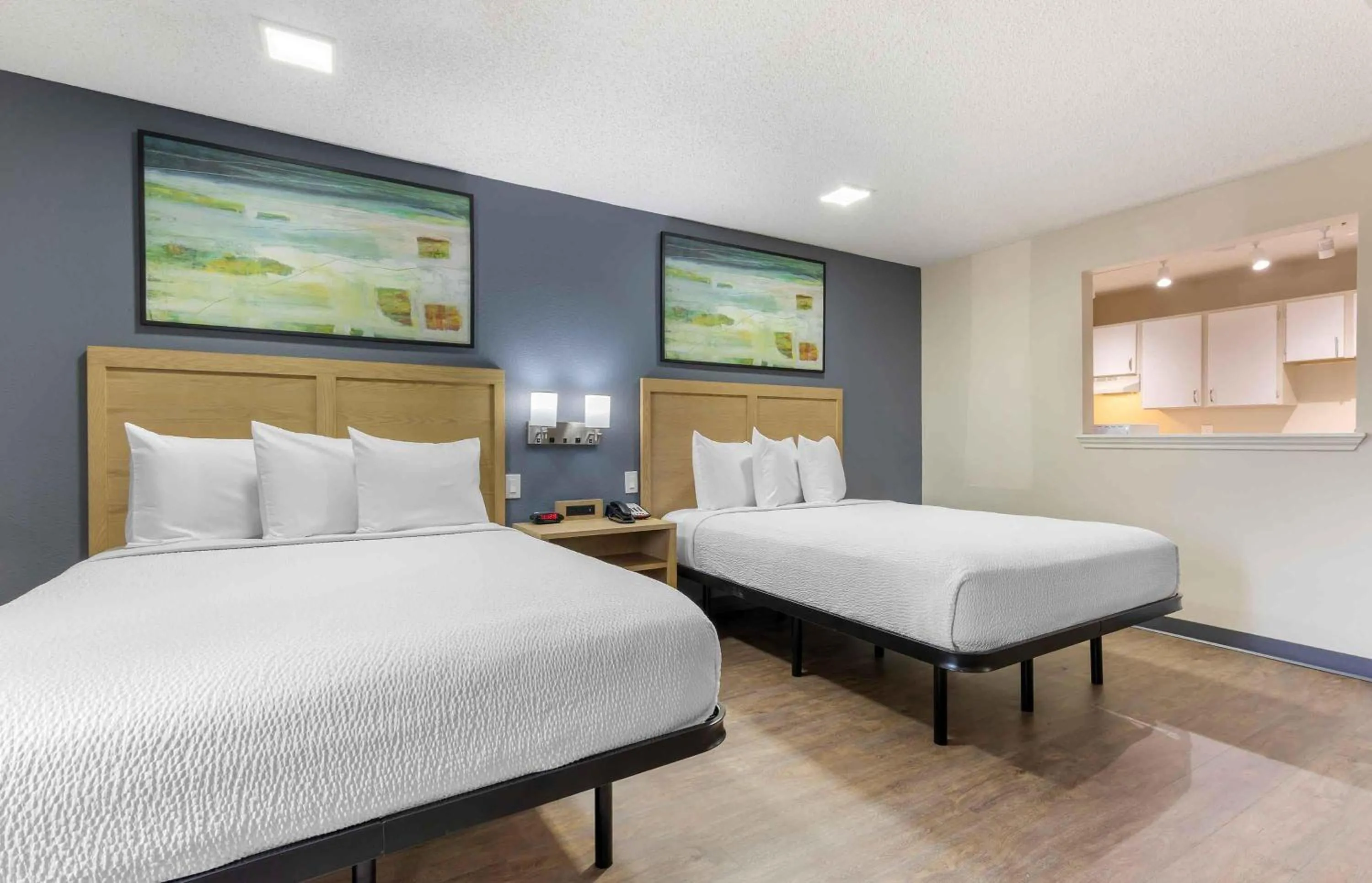 Deluxe Studio with 2 Double Beds - Non-Smoking in Extended Stay America Suites - Arlington - Six Flags