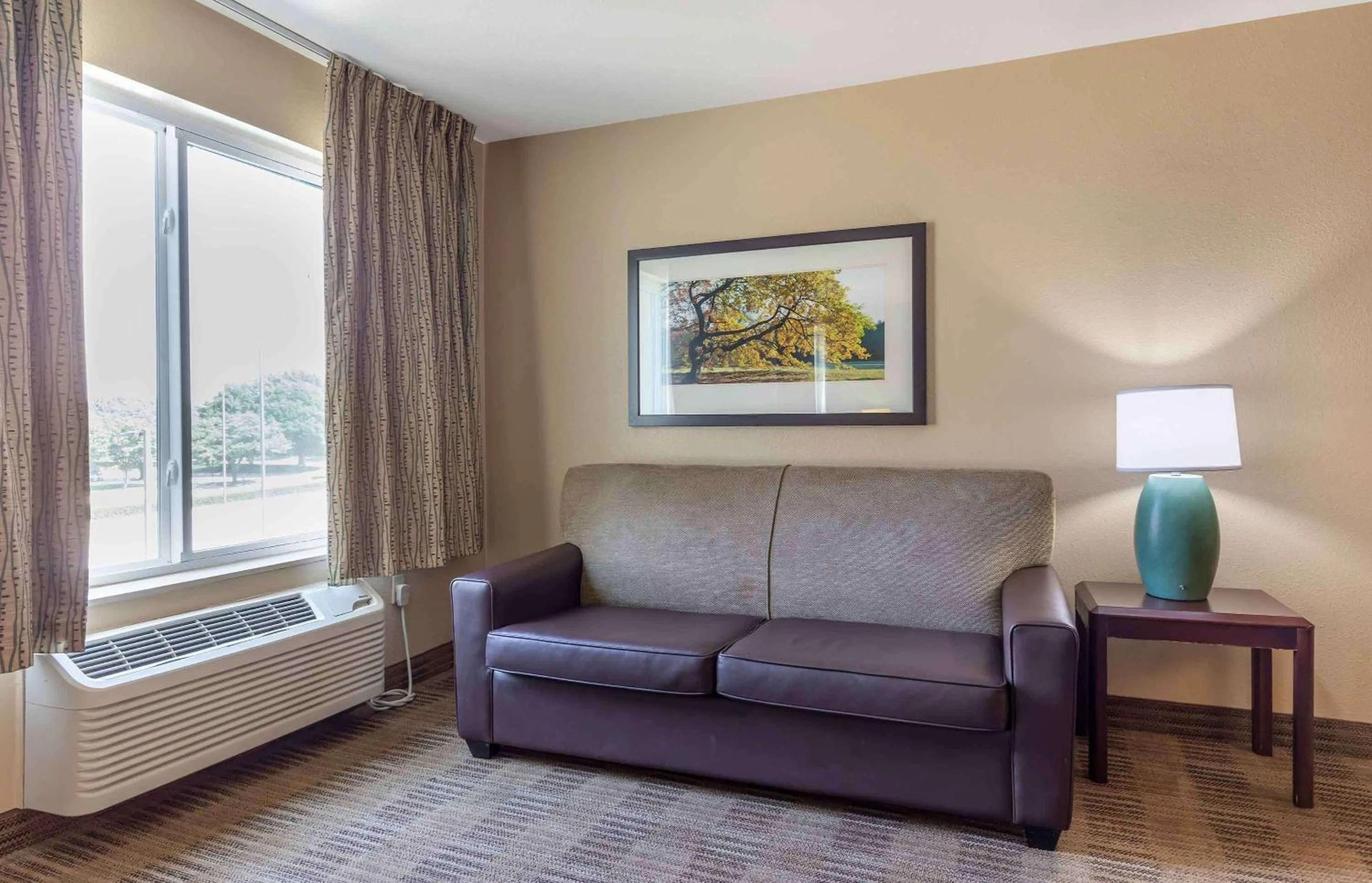 Deluxe Studio with 1 King Bed - Non-Smoking in Extended Stay America Suites - Hanover - Parsippany