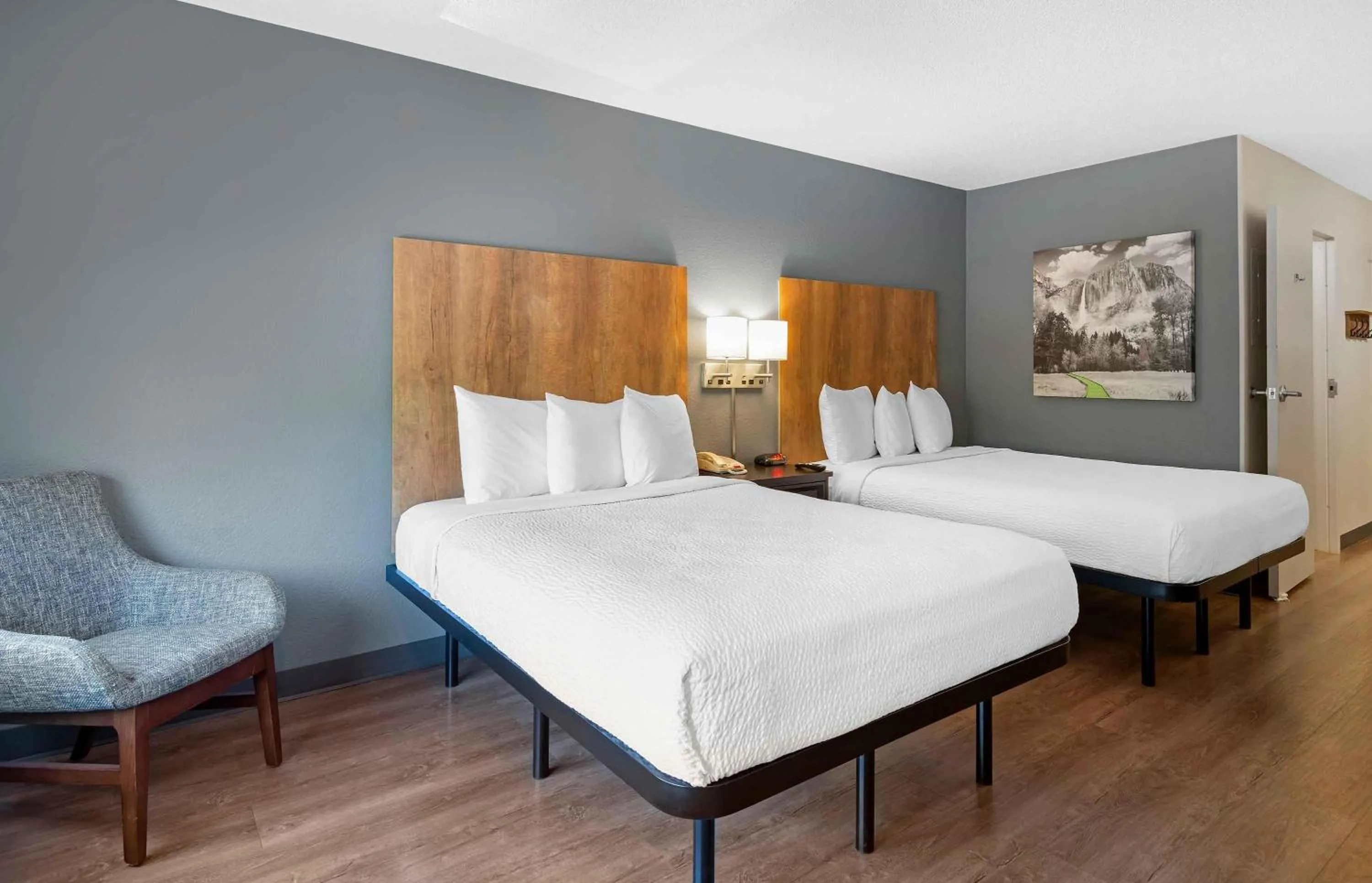 Studio with 2 Double Beds - Non-Smoking in Extended Stay America Suites - Los Angeles - Burbank Airport