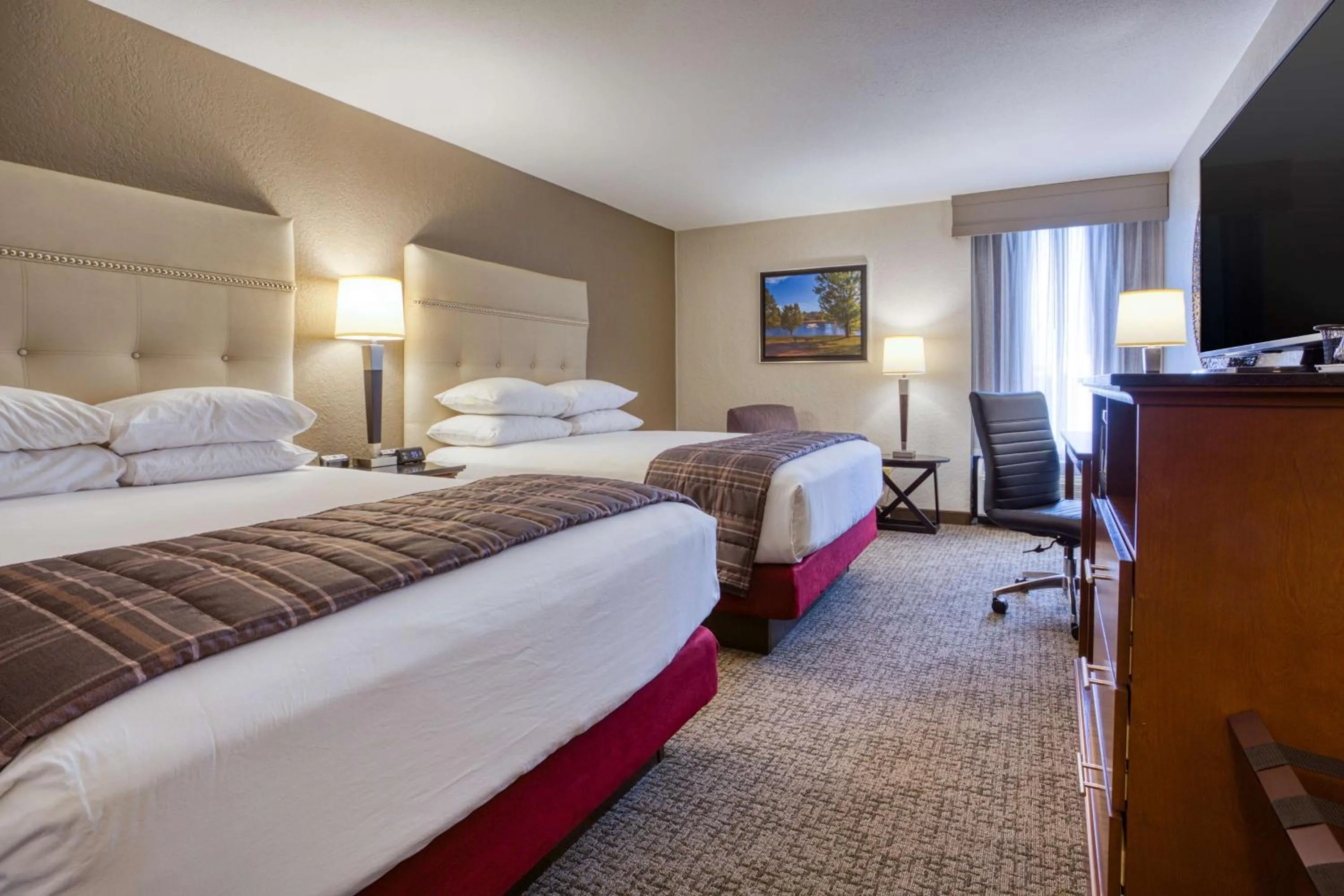 Deluxe Queen Room with Two Queen Beds in Drury Inn & Suites St. Louis - Fairview Heights