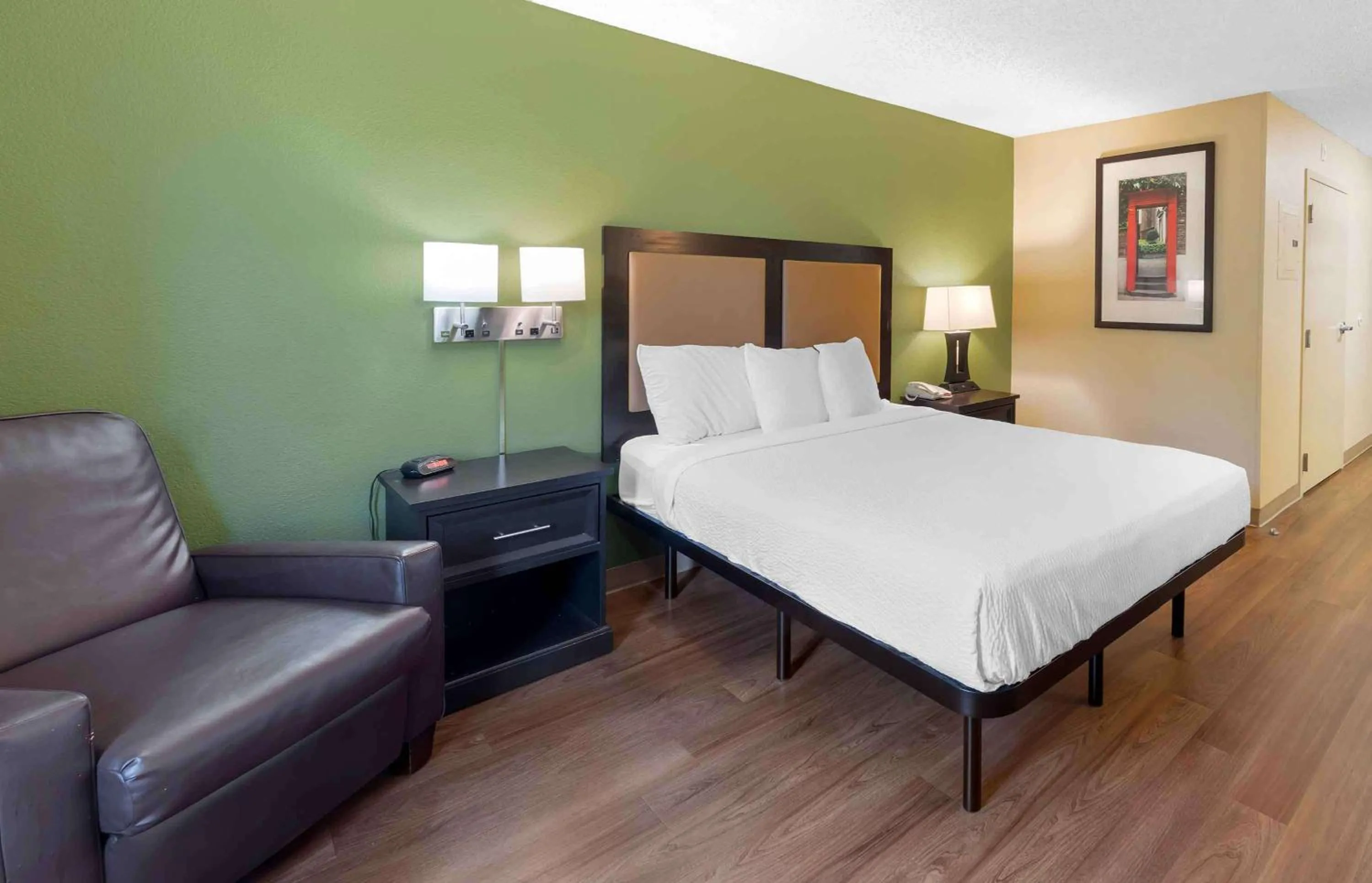 Queen Studio - Non-Smoking in Extended Stay America Suites - Newark - Christiana - Wilmington