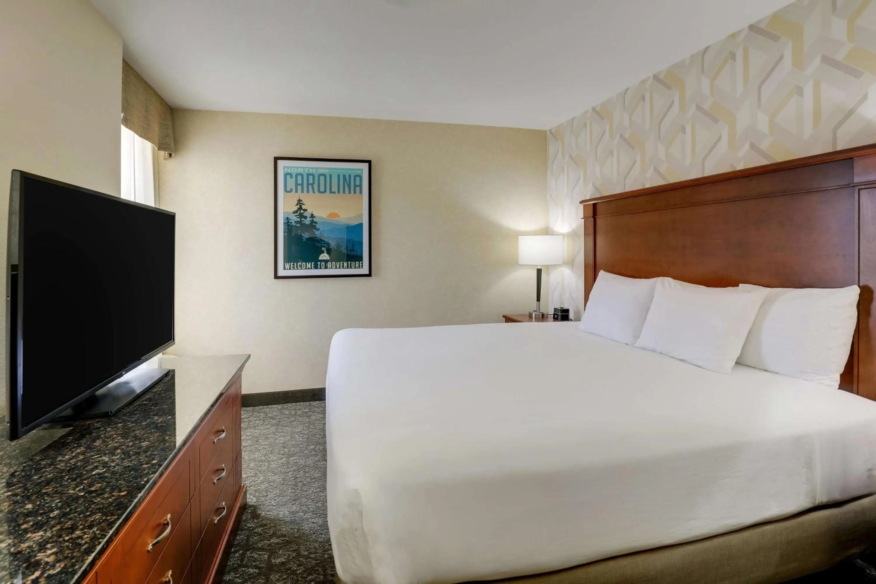 King Suite with Sofa Bed in Drury Inn & Suites Charlotte University Place