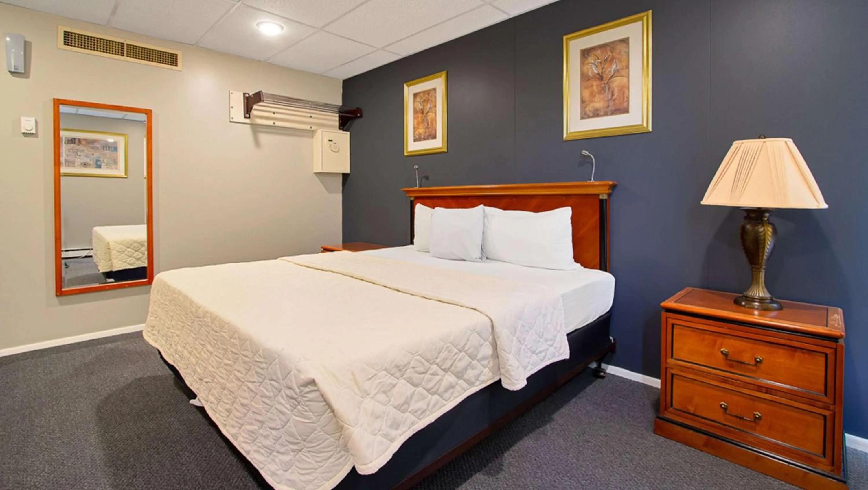 King Room in M Star North Canton - Hall of Fame