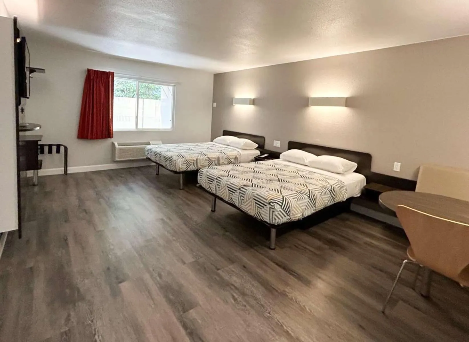 Queen Room with Two Queen Beds - single occupancy - Smoking in Motel 6-Anaheim, CA