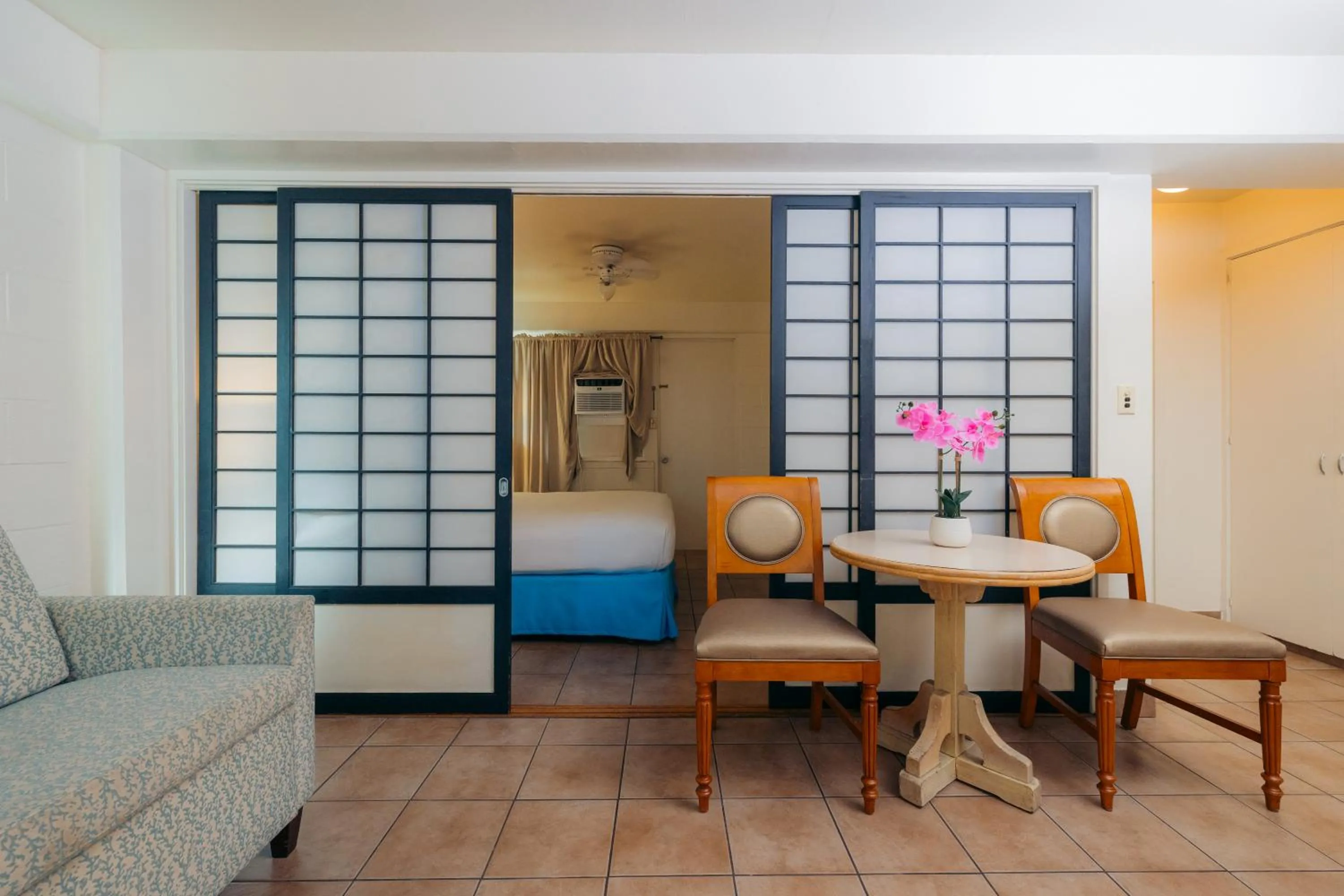 One Bedroom 1 King and Sofa Bed in Waikiki Heritage Hotel