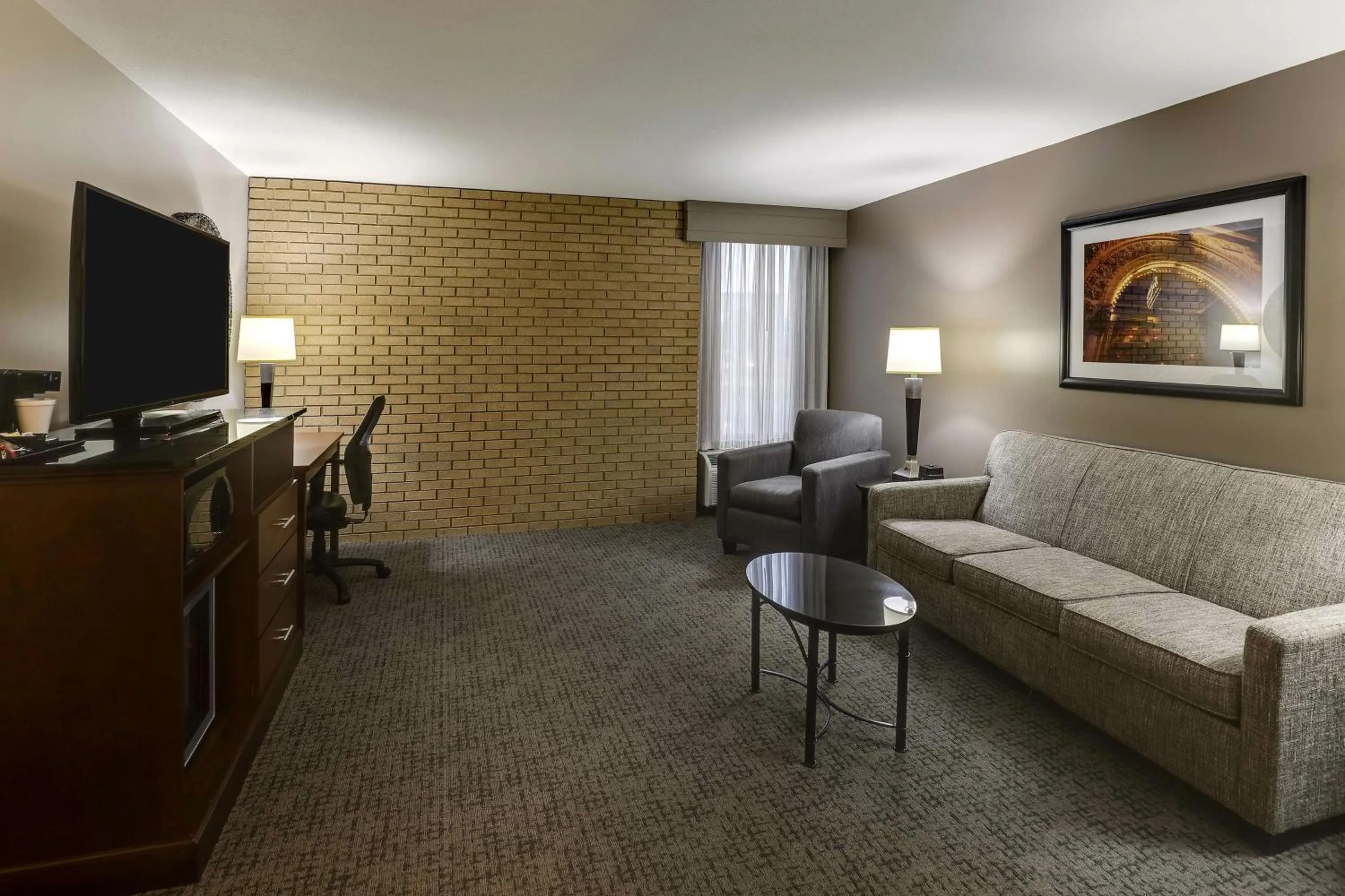 King Suite with Sofa Bed - Accessible, Tub in Drury Inn & Suites Columbus Dublin