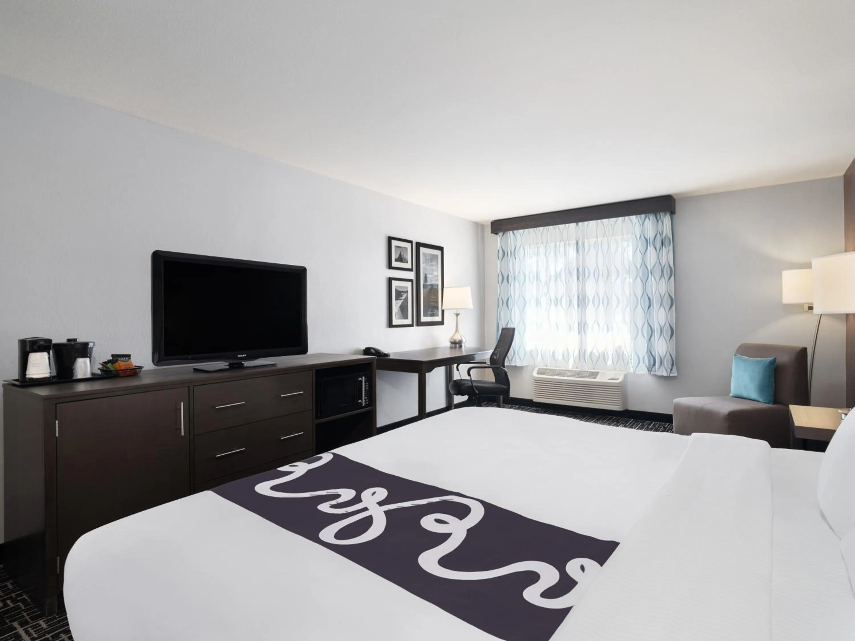 Deluxe King Suite - Non-Smoking in La Quinta by Wyndham Pocatello