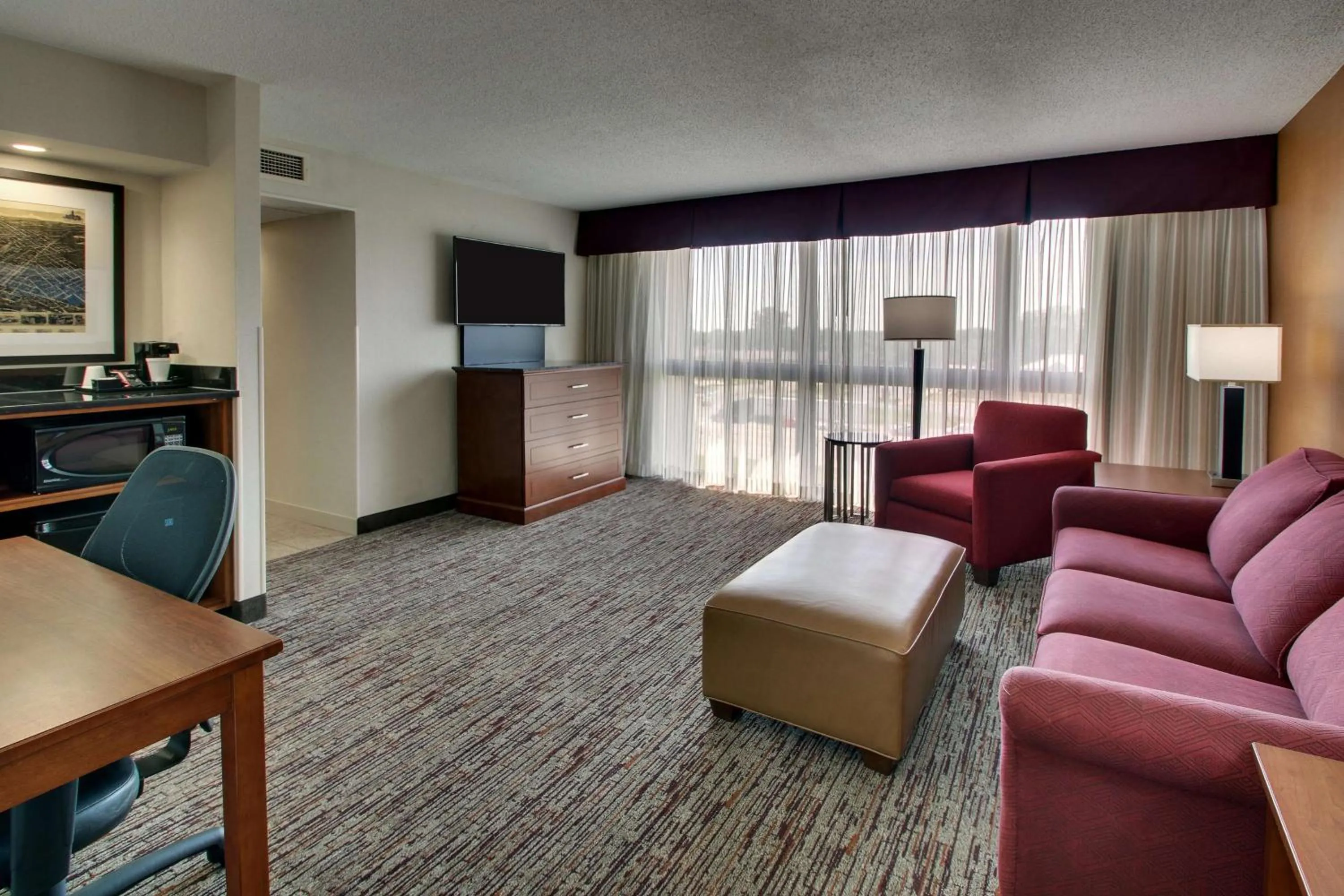 Spacious King Suite – High Floor in Drury Inn & Suites Evansville East
