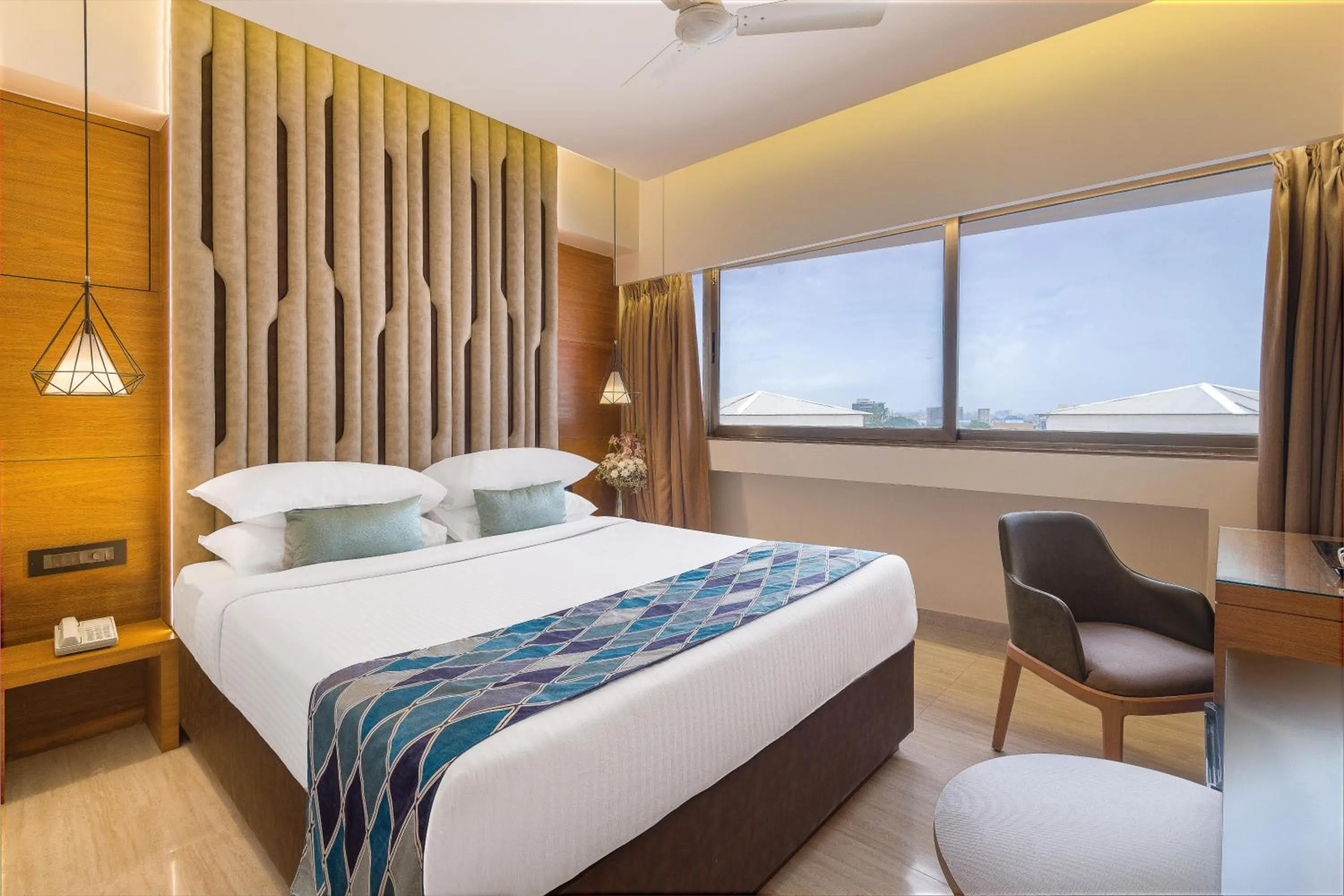 Deluxe Double Room in Hotel Metropole Inn