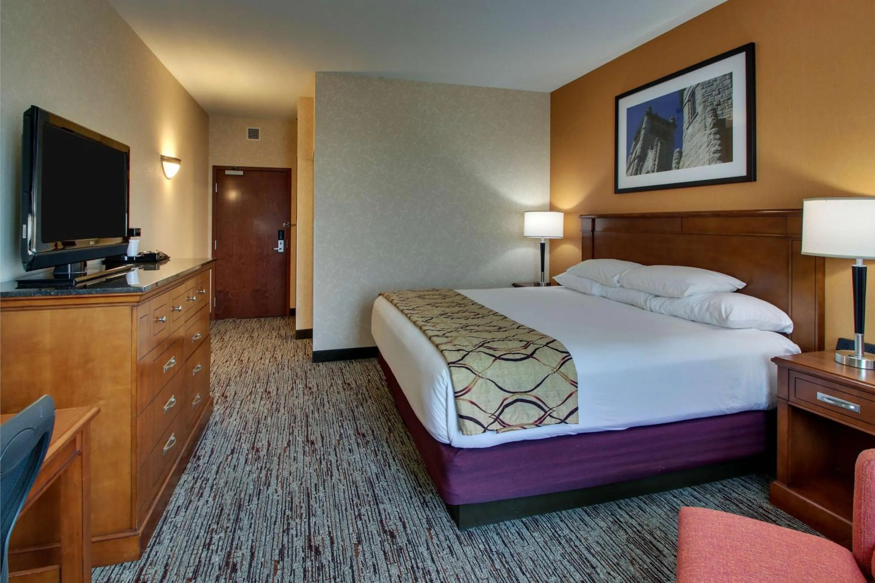 Deluxe King Room - High Floor in Drury Inn & Suites Findlay
