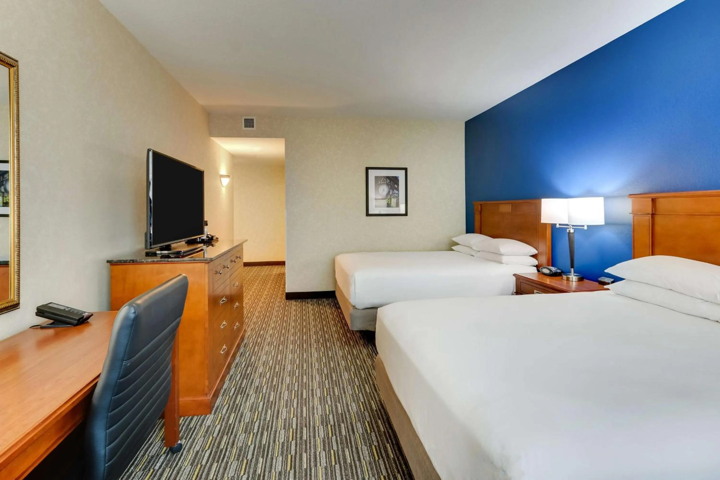 Deluxe Queen Room with Two Queen Beds - Accessible, Tub in Drury Inn & Suites Sikeston