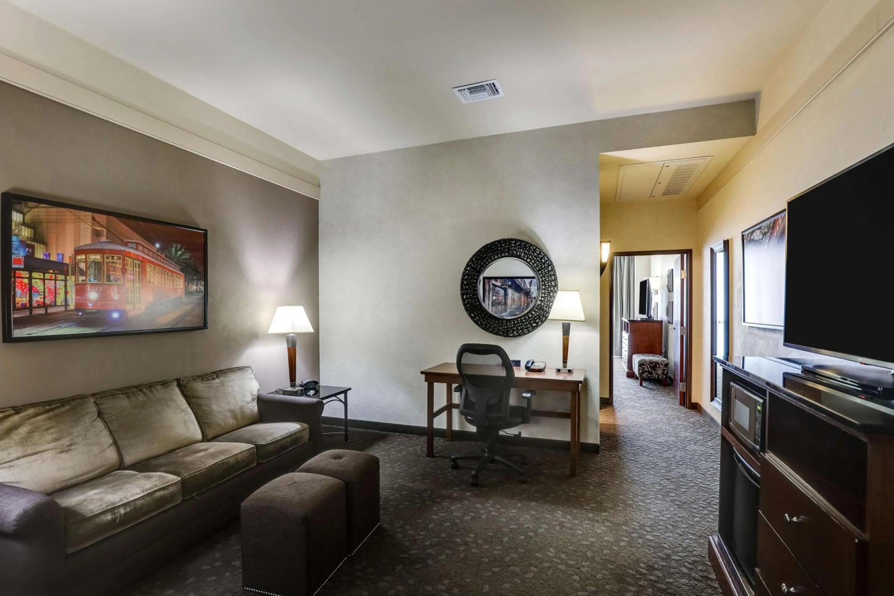 Oversize King Suite with Sofa Bed - Accessible, Roll-in Shower in Drury Plaza Hotel New Orleans