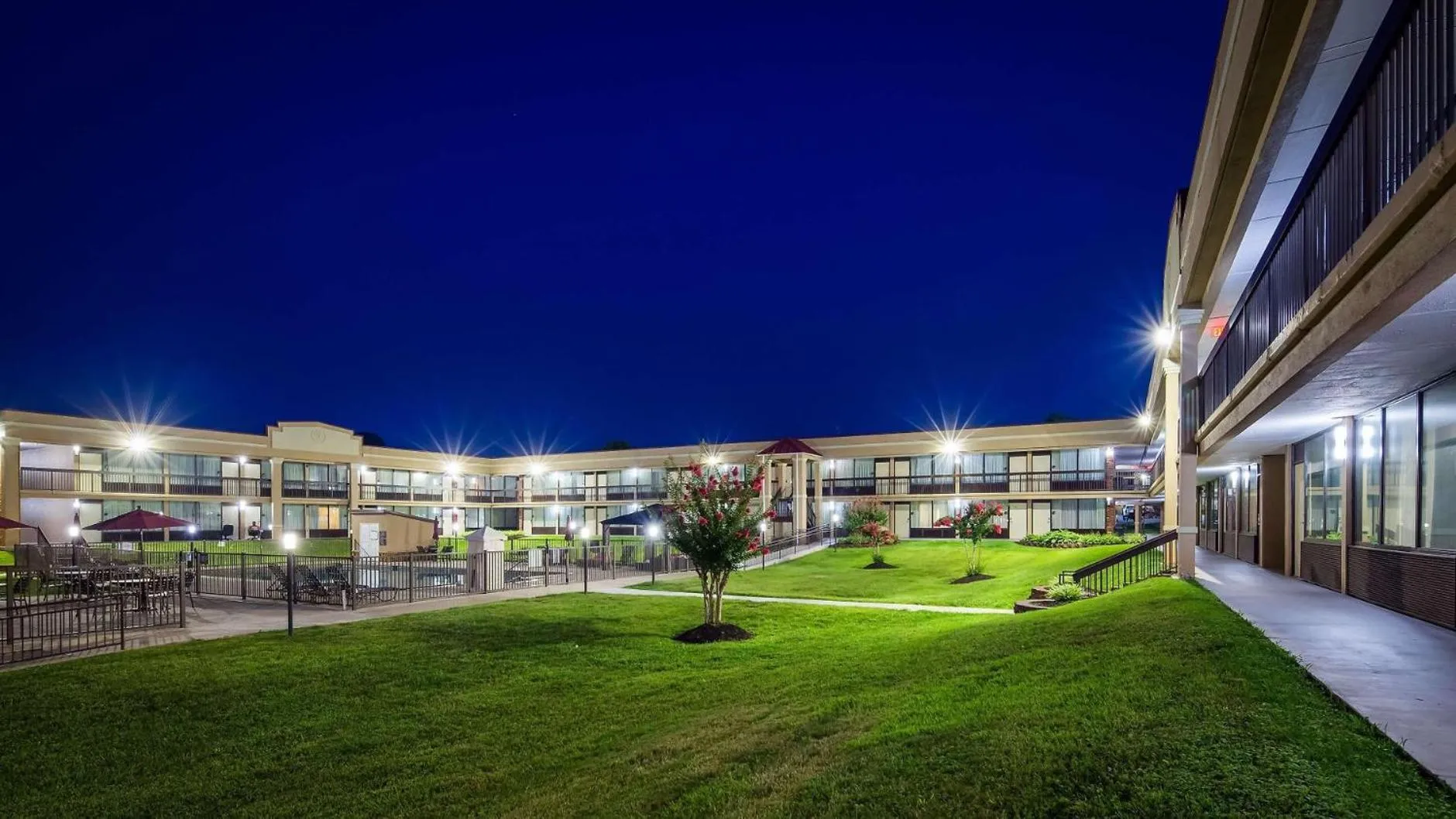 Property building in Best Western Culpeper Inn