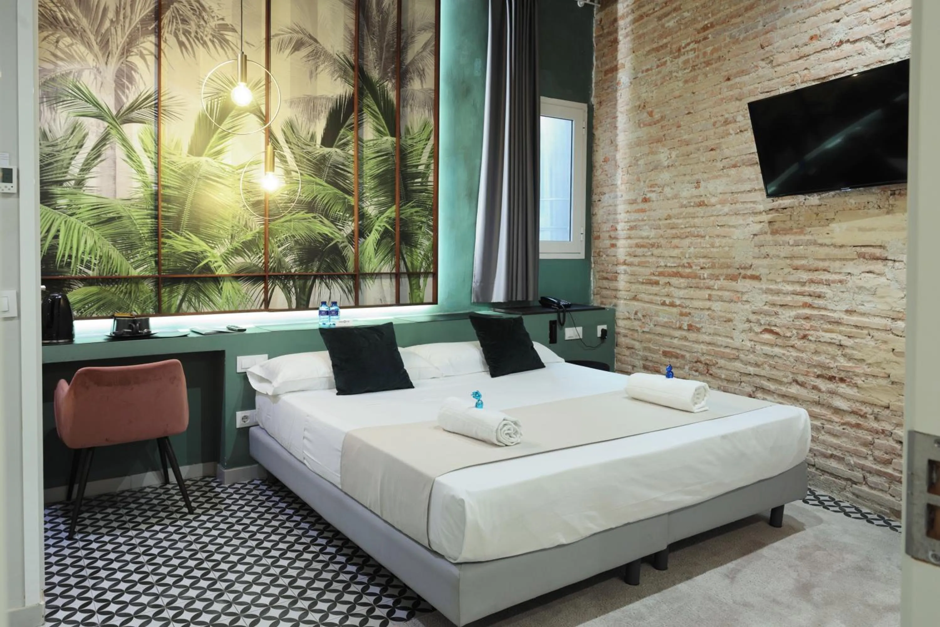 Interior double Room with Spa Bath in YOU & CO. Quart Boutique