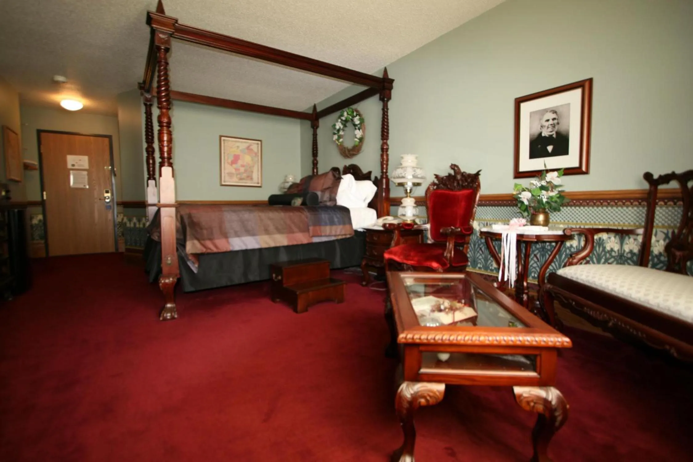 Queen Room - Non-Smoking in Best Western Dodgeville Inn & Suites