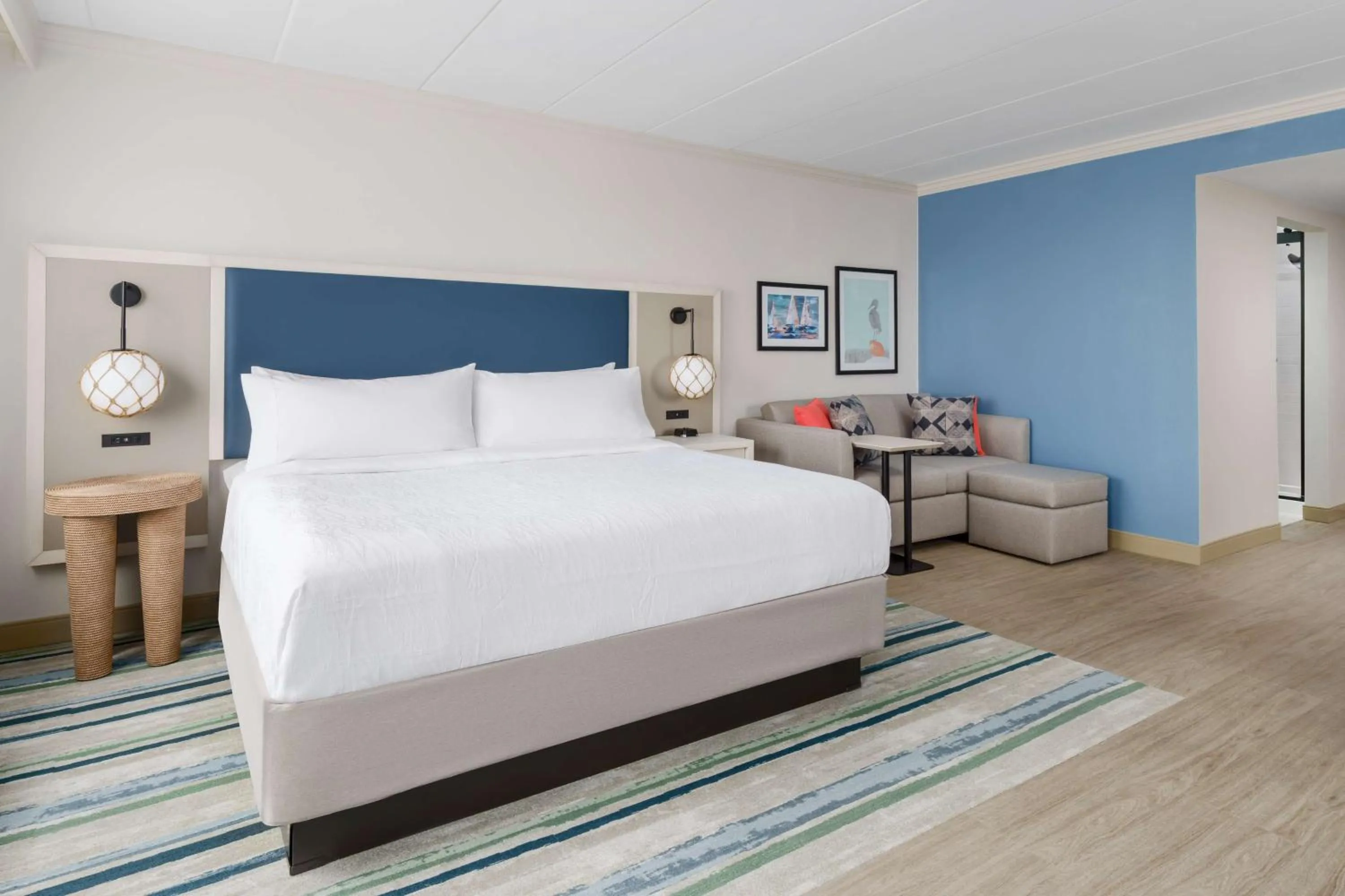 Corner King Room - Oceanfront in Hilton Garden Inn Ocean City Oceanfront
