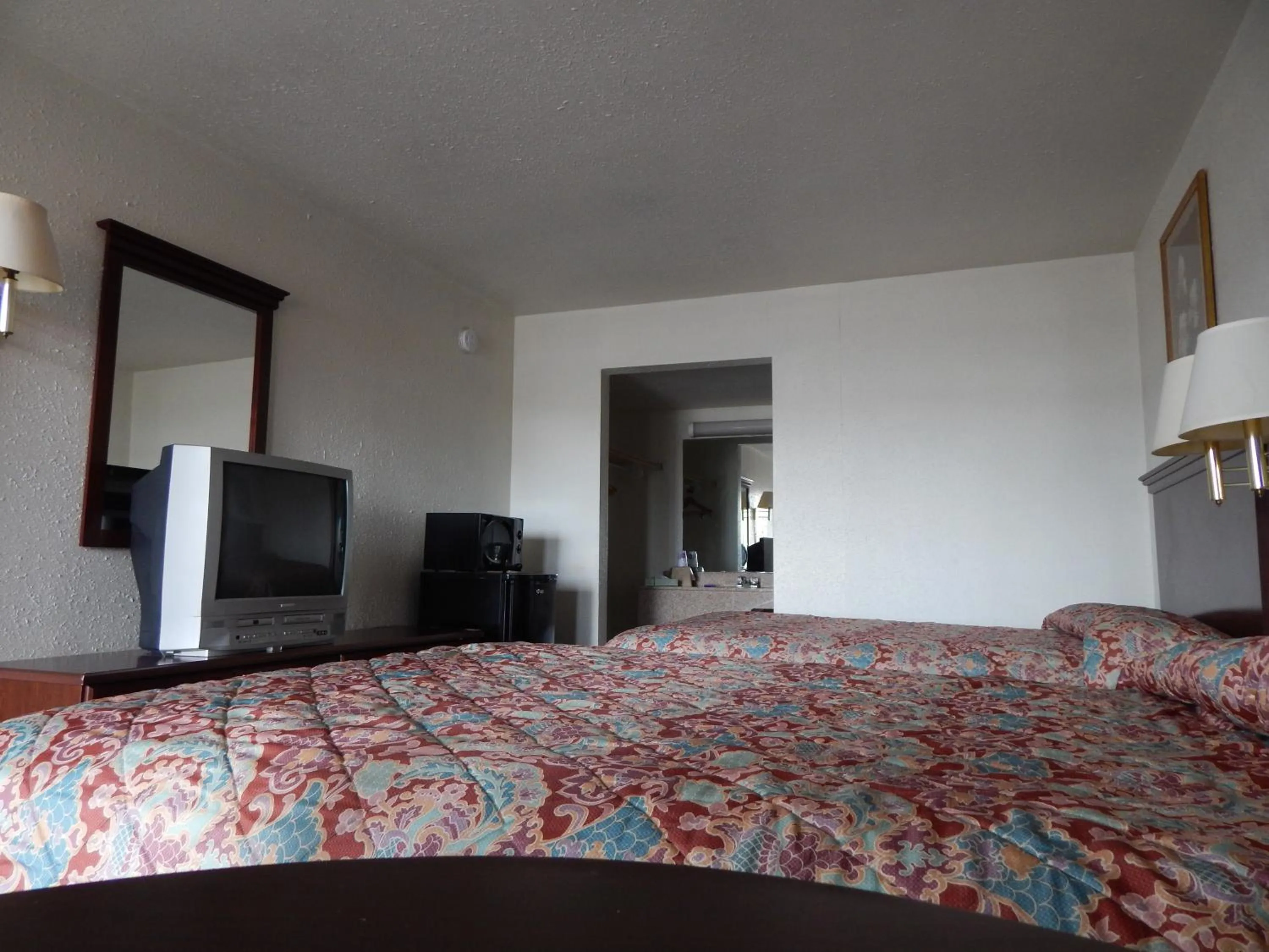 Double Room with Two Double Beds - Non-Smoking in Knights Inn - Plant City