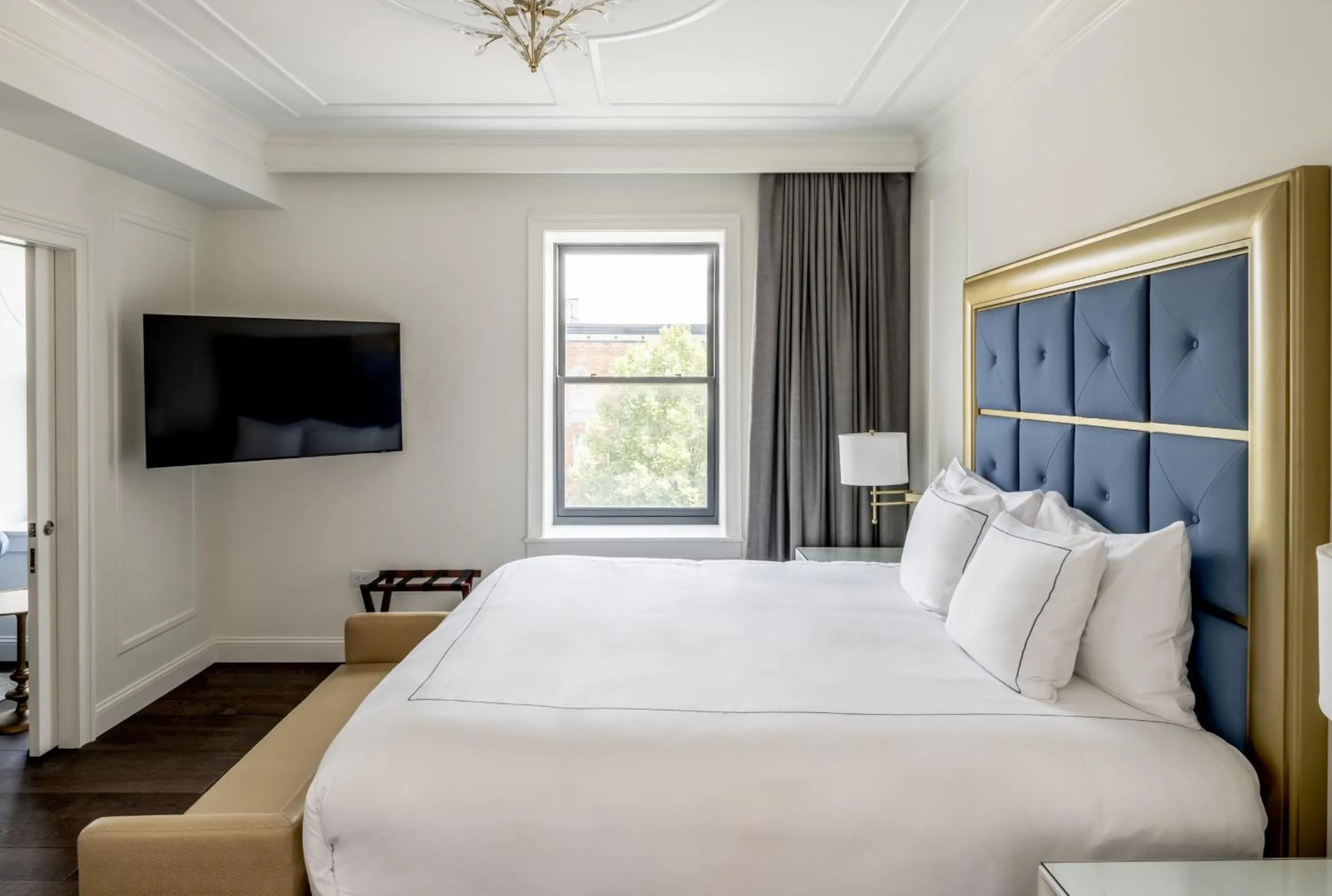 Deluxe Single Room - single occupancy in The Adelphi Hotel