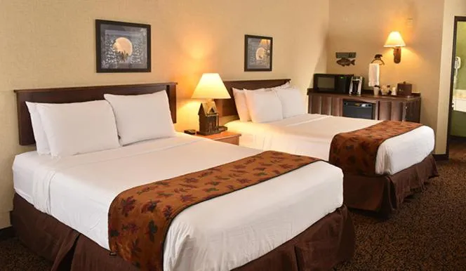 Deluxe Room in Boarders Inn & Suites by Cobblestone Hotels in Waukon