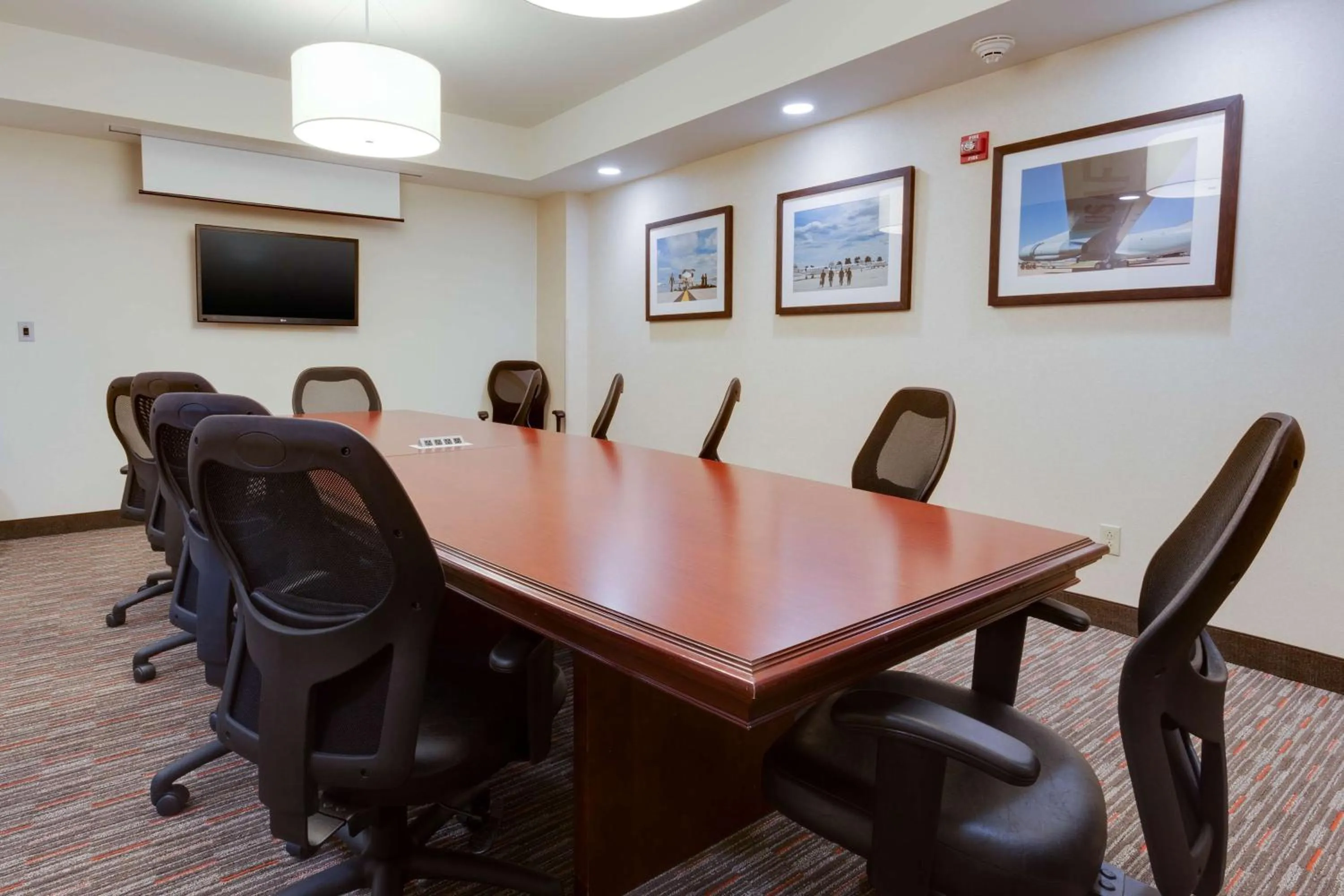 Deluxe King Meeting Room, 2 Rooms - Accessible , Tub in Drury Inn & Suites Greenville