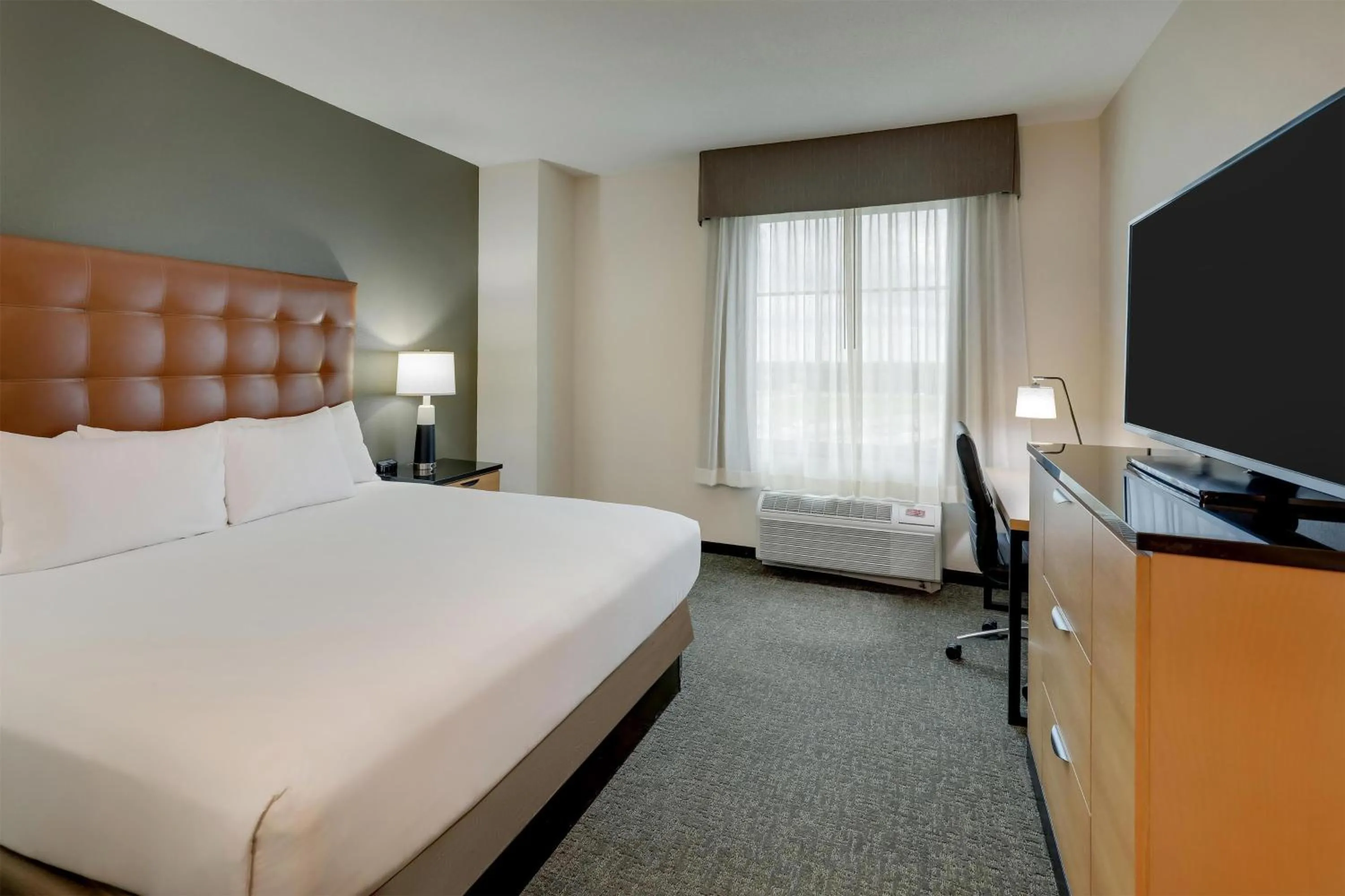Superior Oversize King Room in Drury Inn & Suites Montgomery