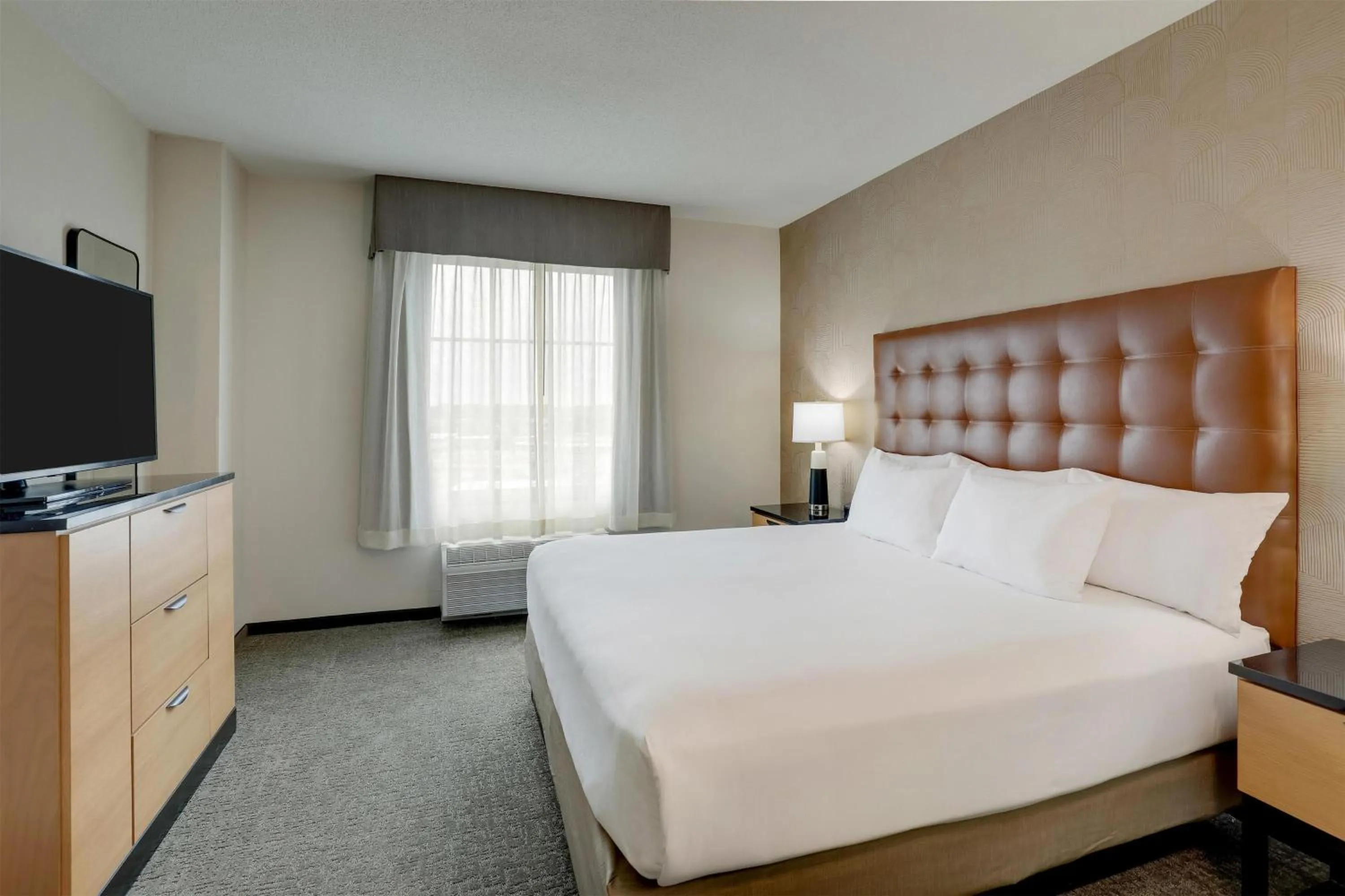 Superior King Suite in Drury Inn & Suites Montgomery