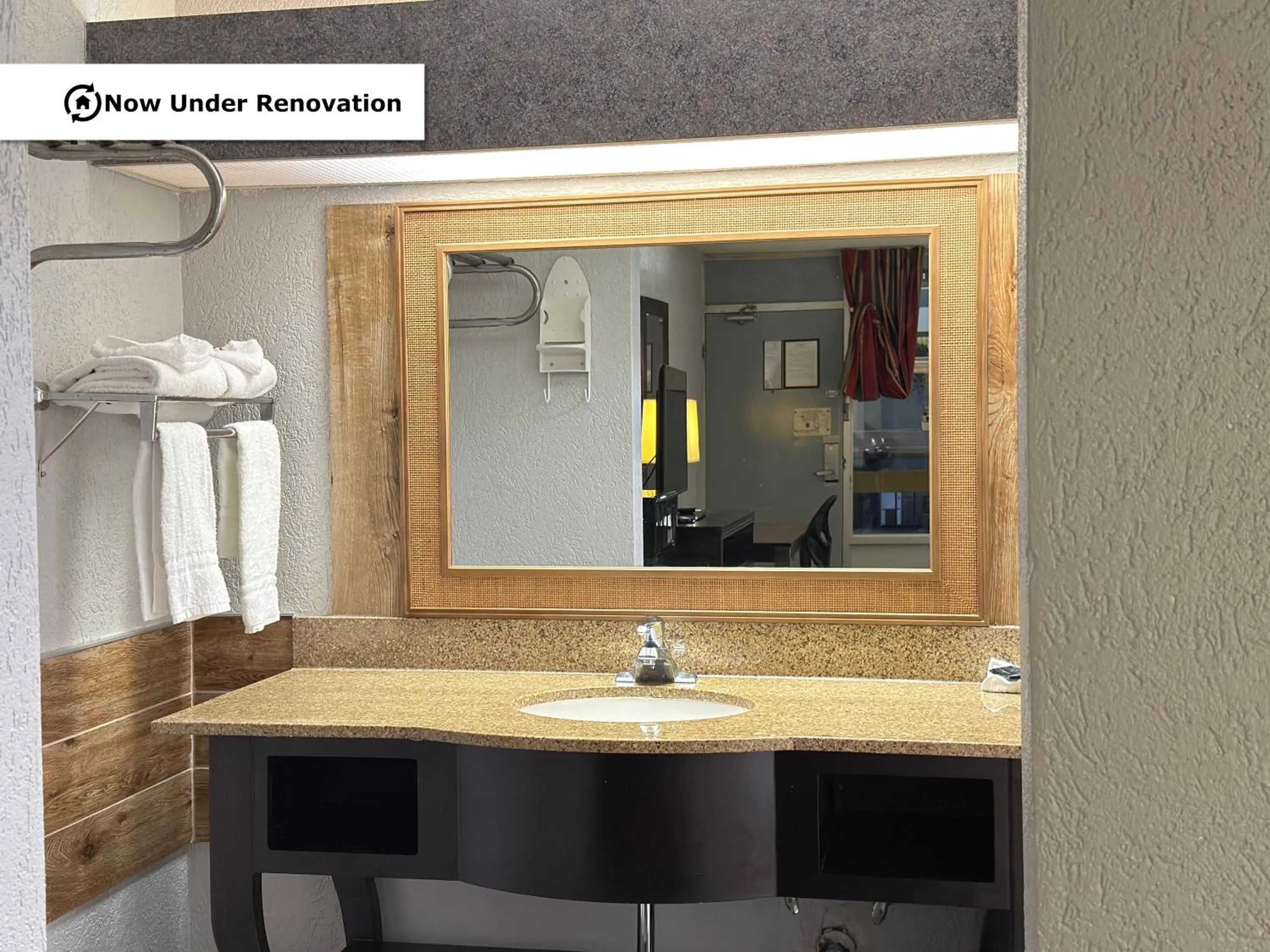 Double Room with Two Double Beds - Non-Smoking in The Lodge Hotel and Banquets