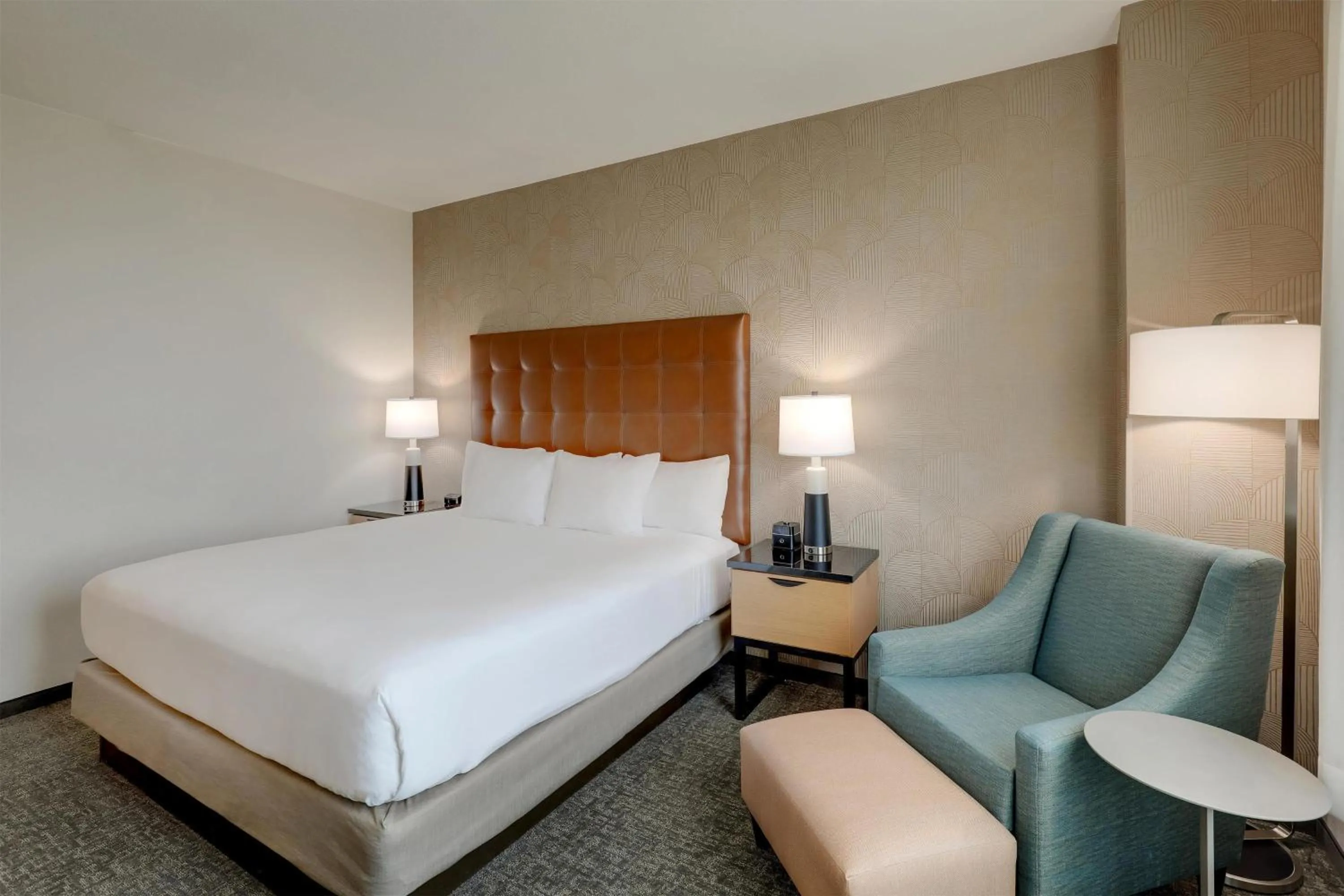 Superior King Room in Drury Inn & Suites Dayton North