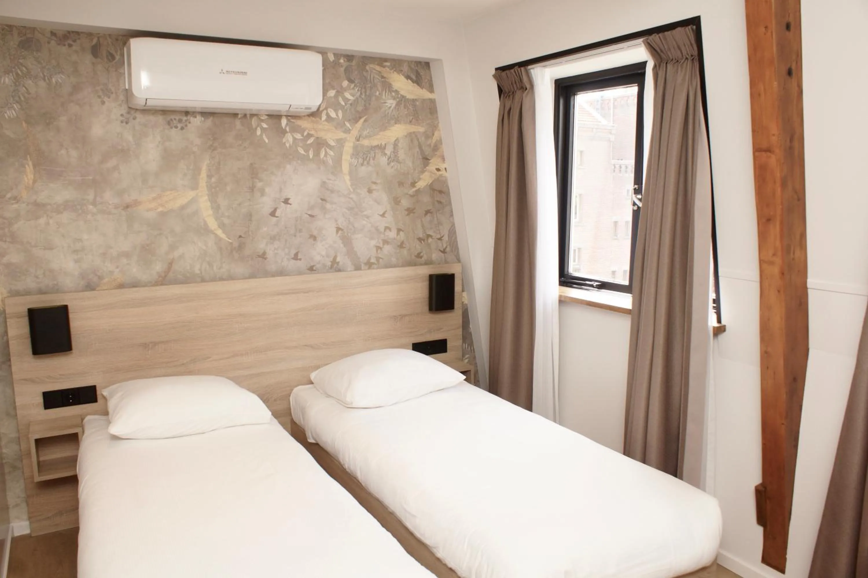 Superior Twin Room in Hotel van Gelder