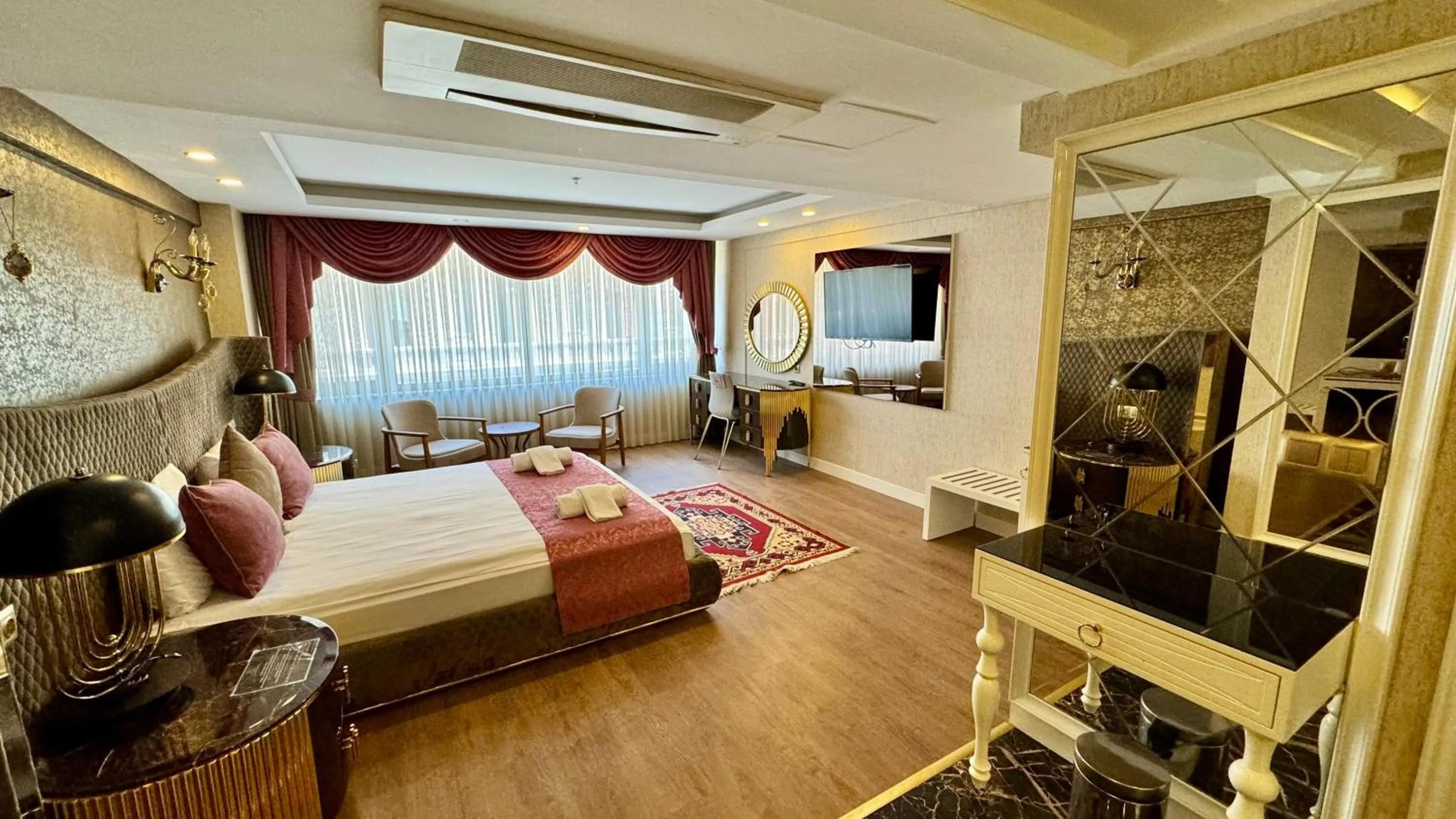 Deluxe Double Room in Burj Al Istanbul