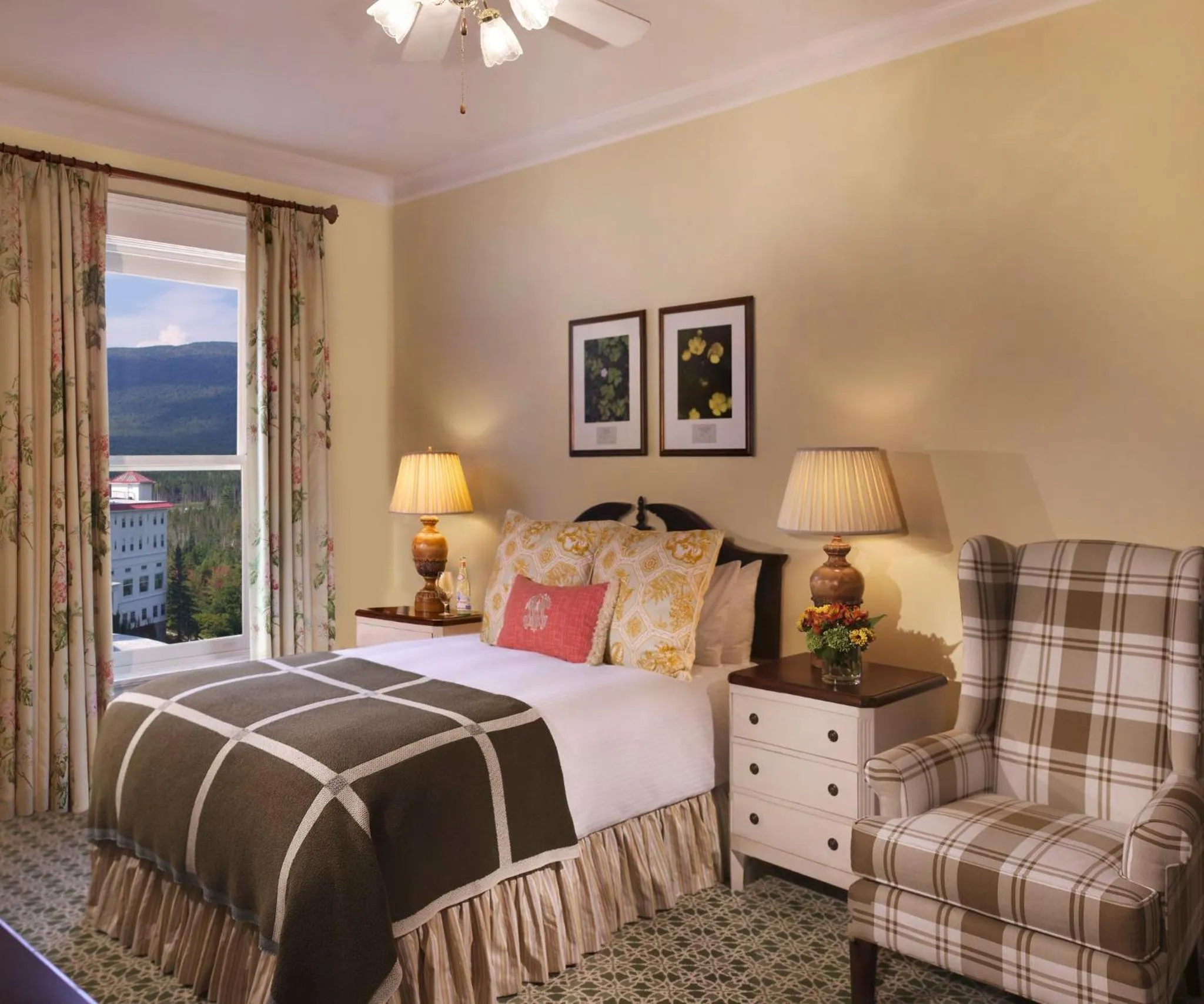 Traditional Room - 1 Queen Bed in Omni Mount Washington Resort & Spa