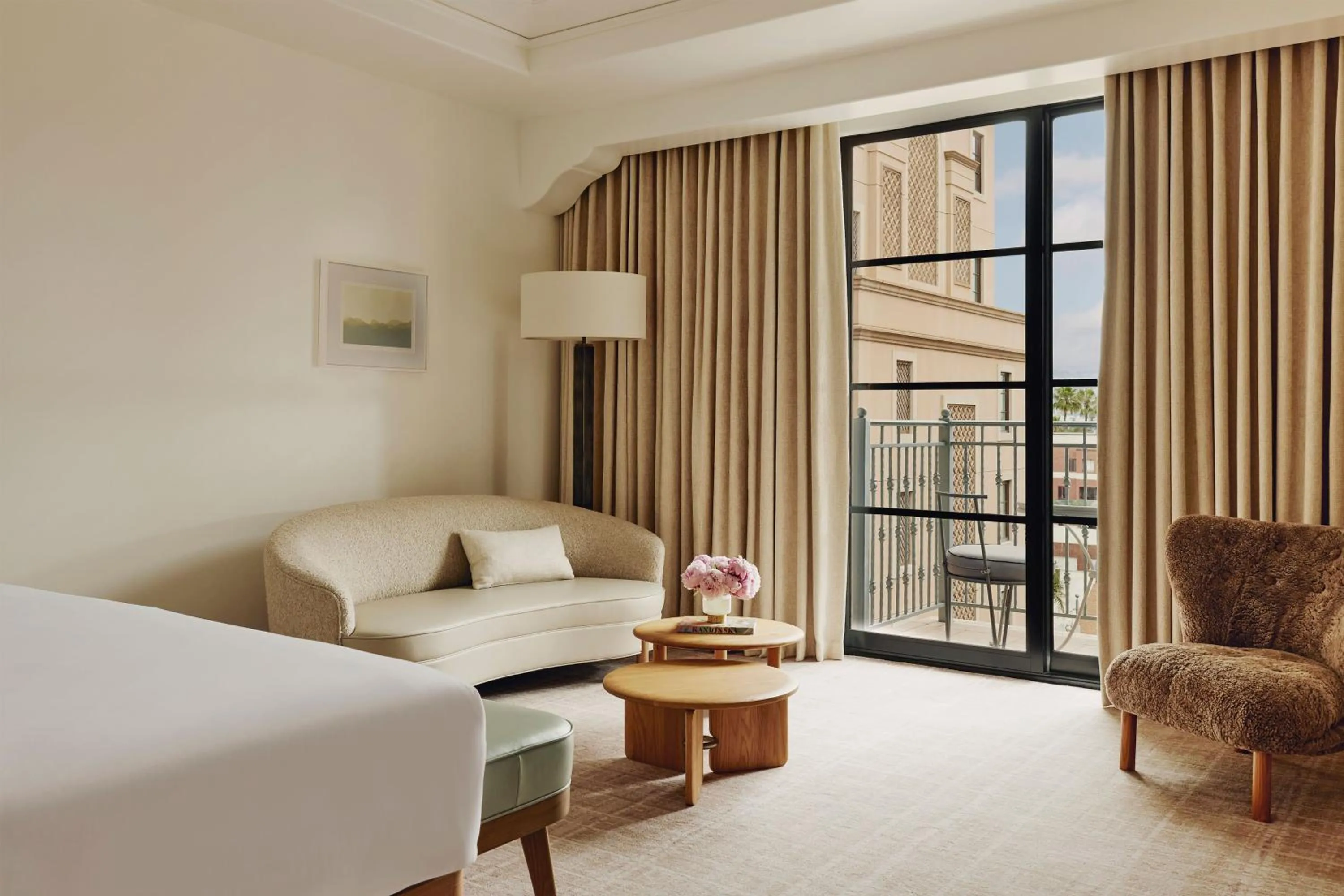 Balcony Room in The Maybourne Beverly Hills, Maybourne