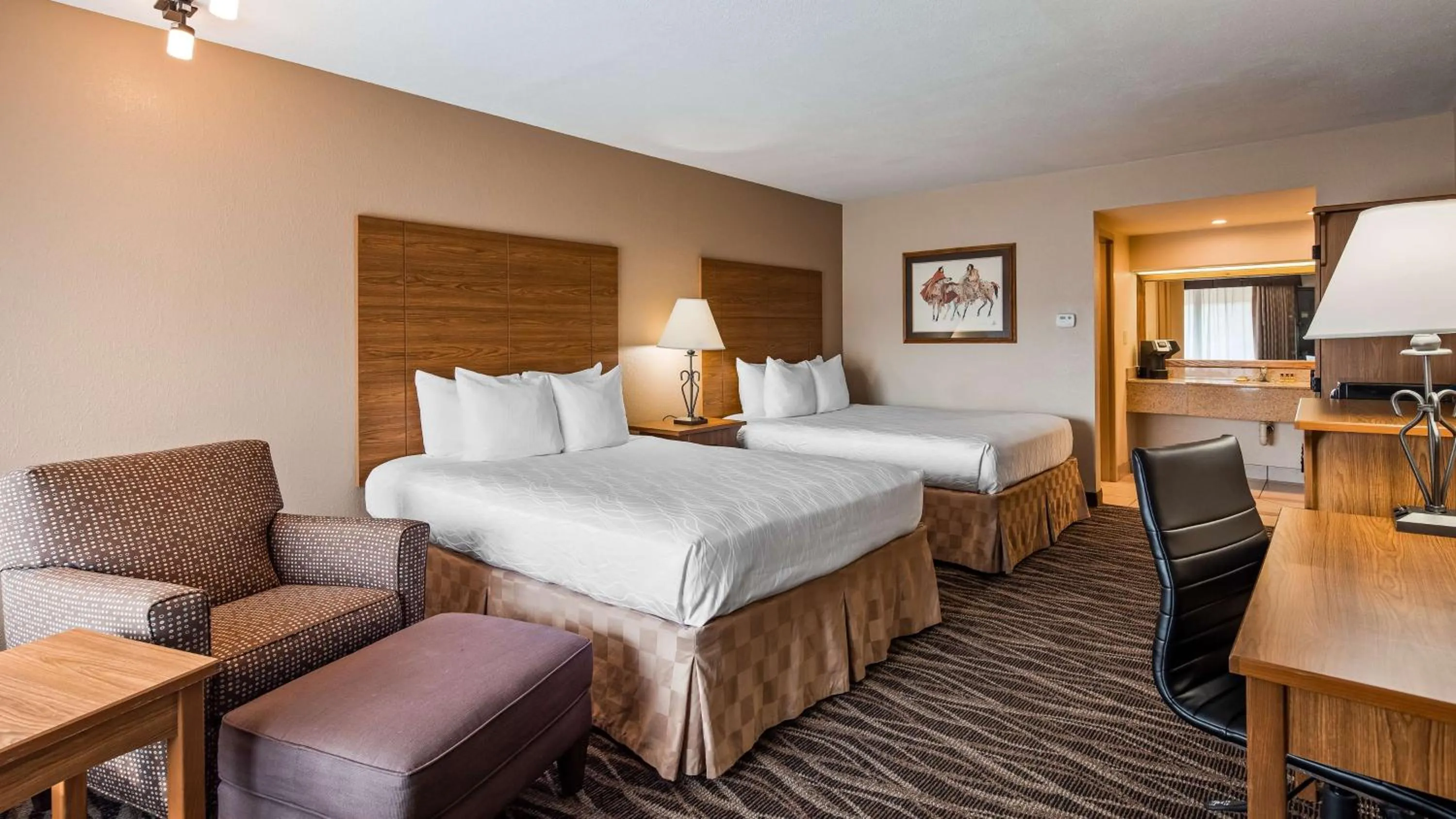 Queen Room with Two Queen Beds and Pool View - Non-Smoking in Best Western Plus Saddleback Inn and Conference Center