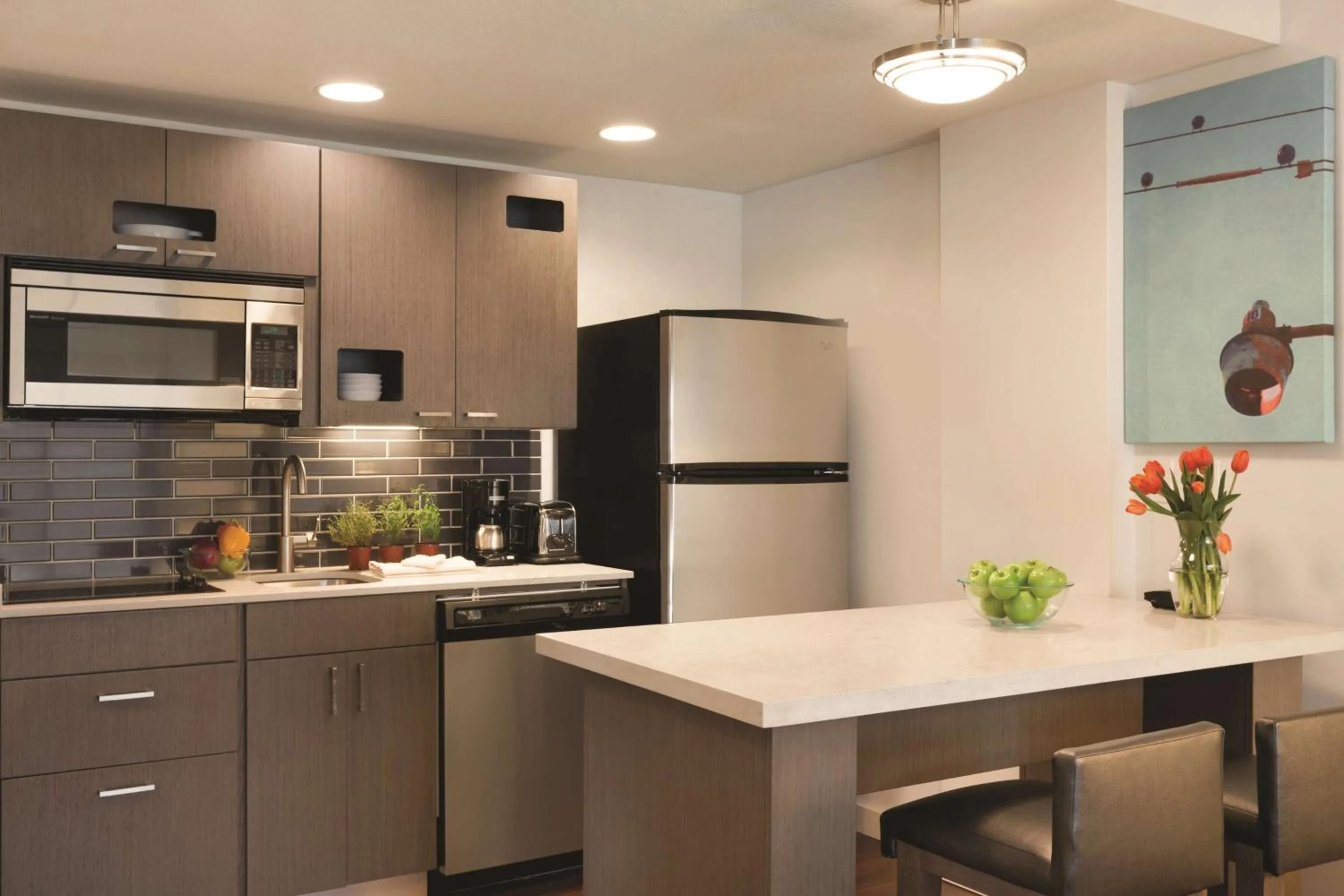 One-Bedroom King Suite in Hyatt House Emeryville