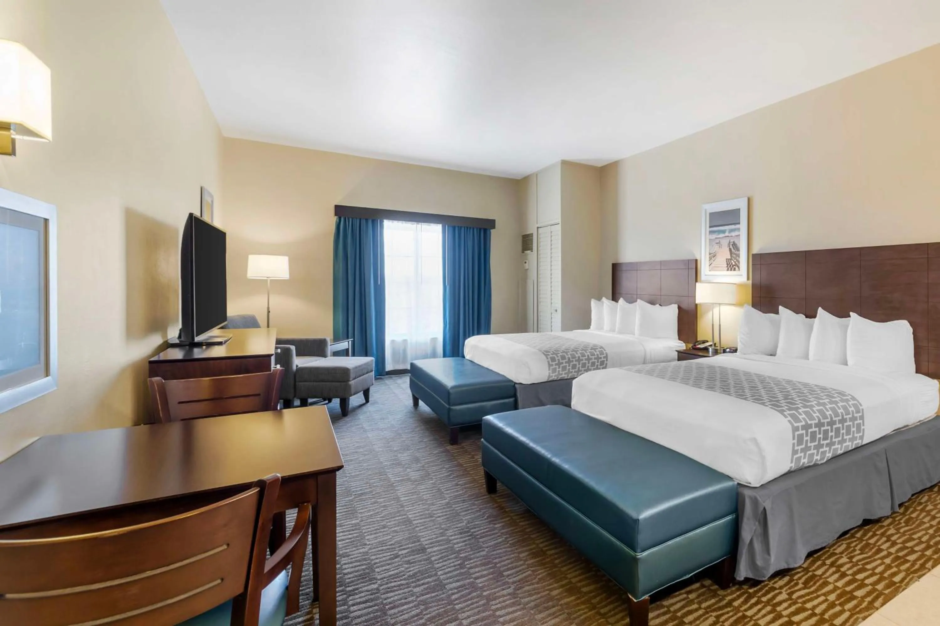 Queen Room with Two Queen Beds in Best Western Naples Plaza Hotel