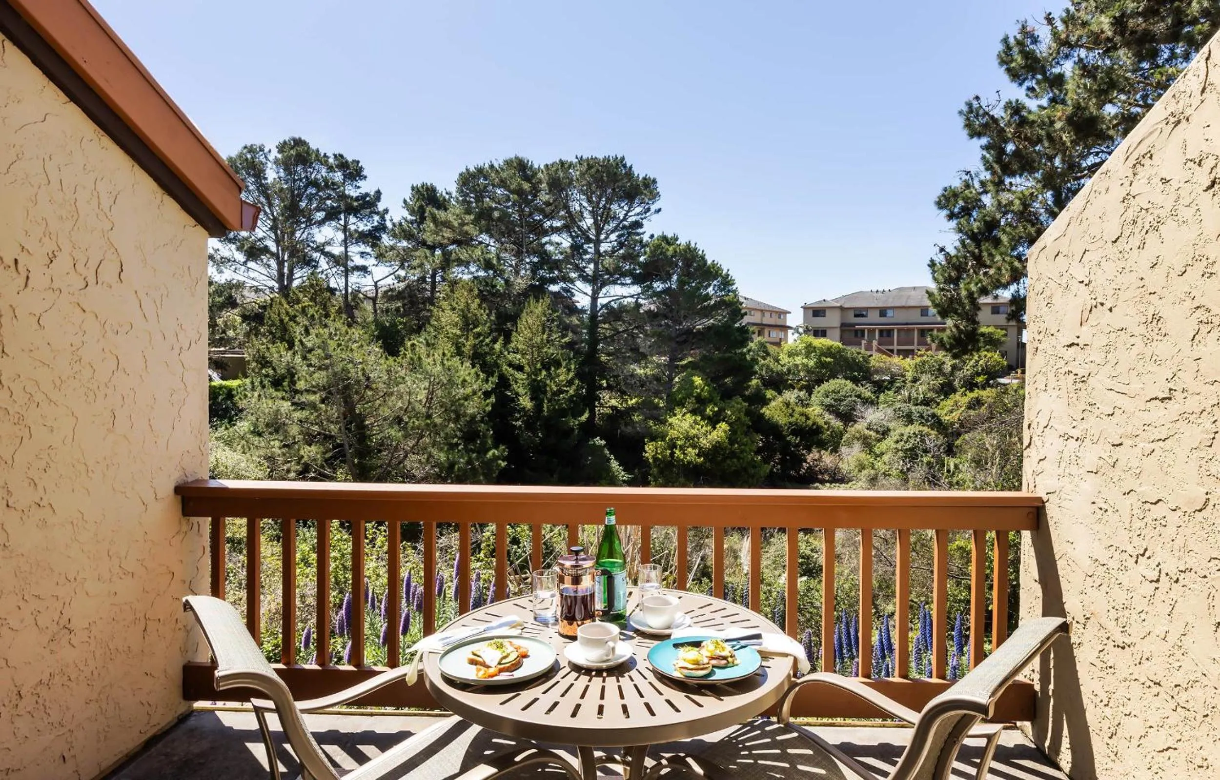 One-Bedroom Suite with Garden View in Seascape Beach Resort