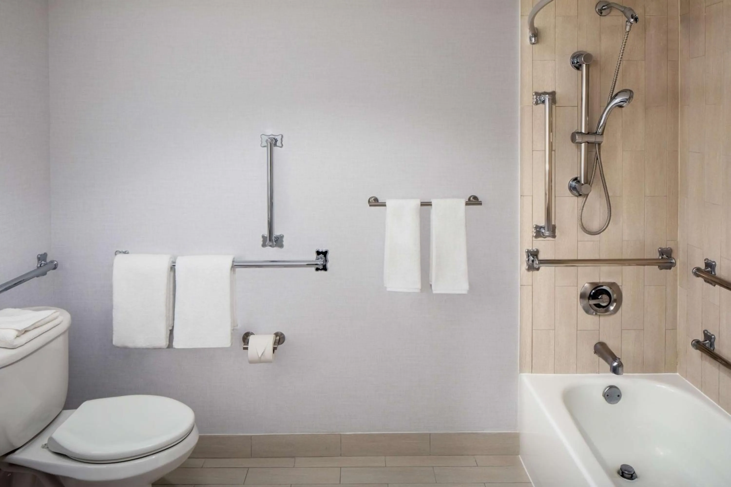 King Room with Accessible Tub - Disability Access in Hyatt Regency Morristown