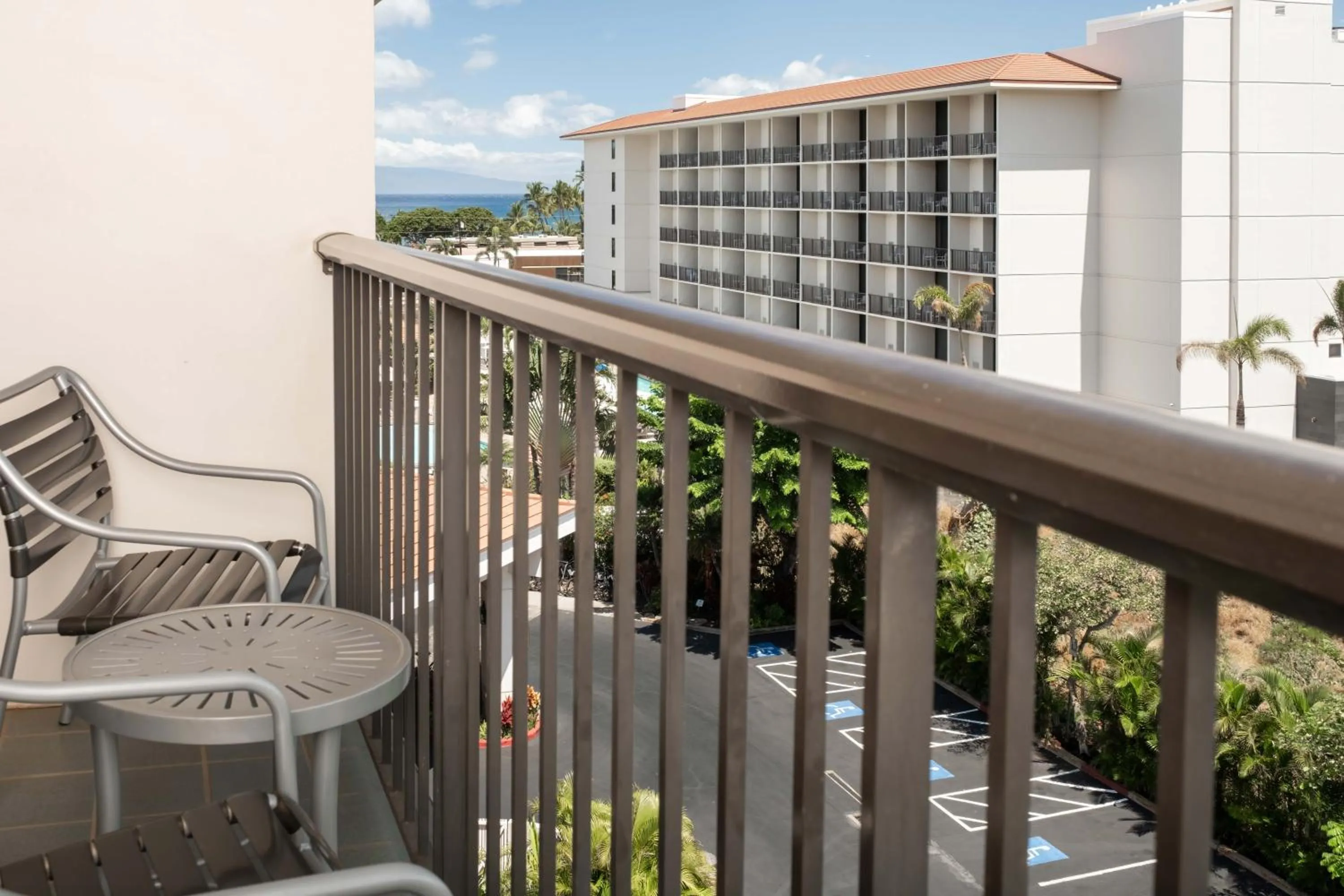  Hoku Studio King Suite in Maui Coast Hotel