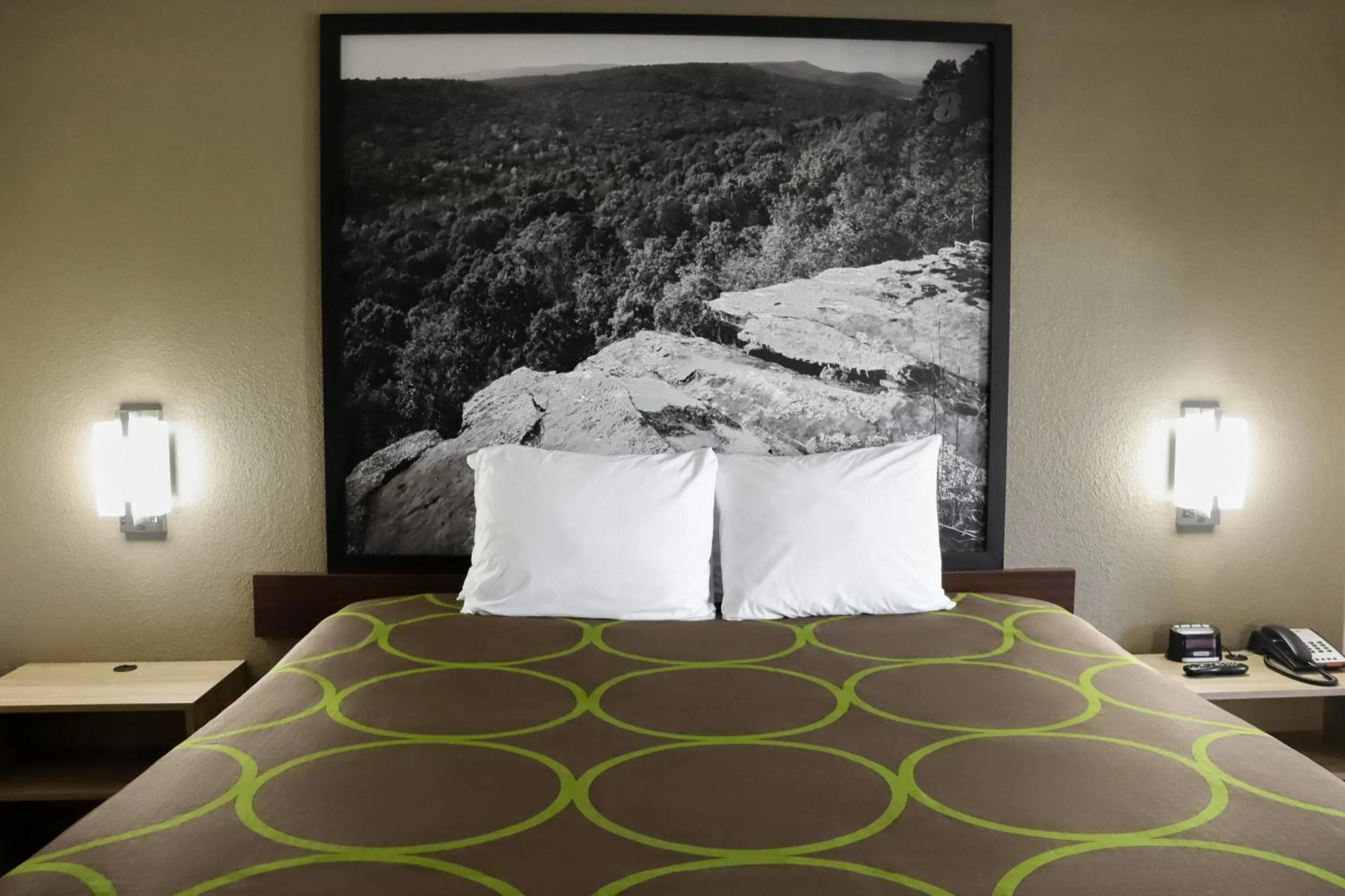 King Room - Non-Smoking in Super 8 by Wyndham Cabot