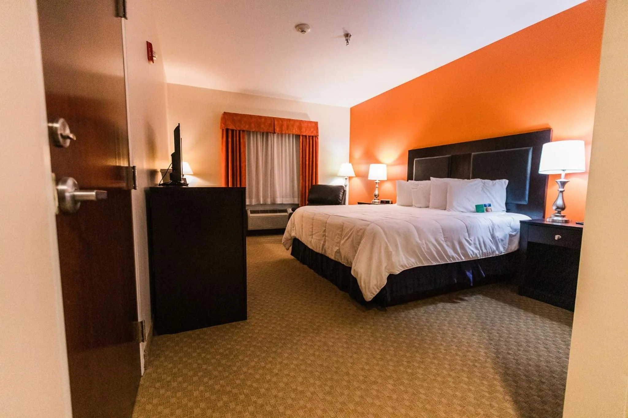 King Room - Disability Access/Non-Smoking in Grand Hotel