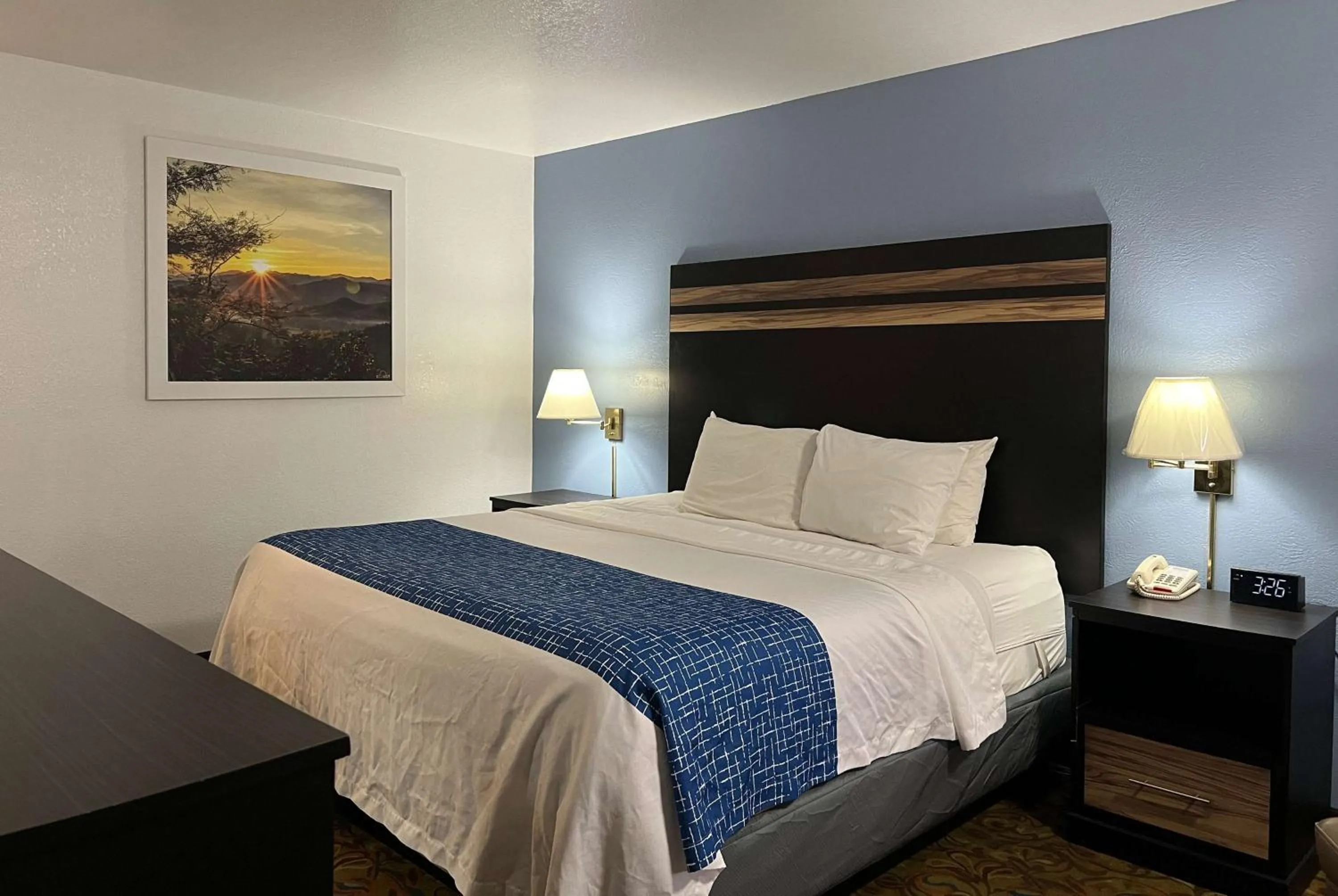 King Room - Non-Smoking in Travelodge by Wyndham Truth or Consequences