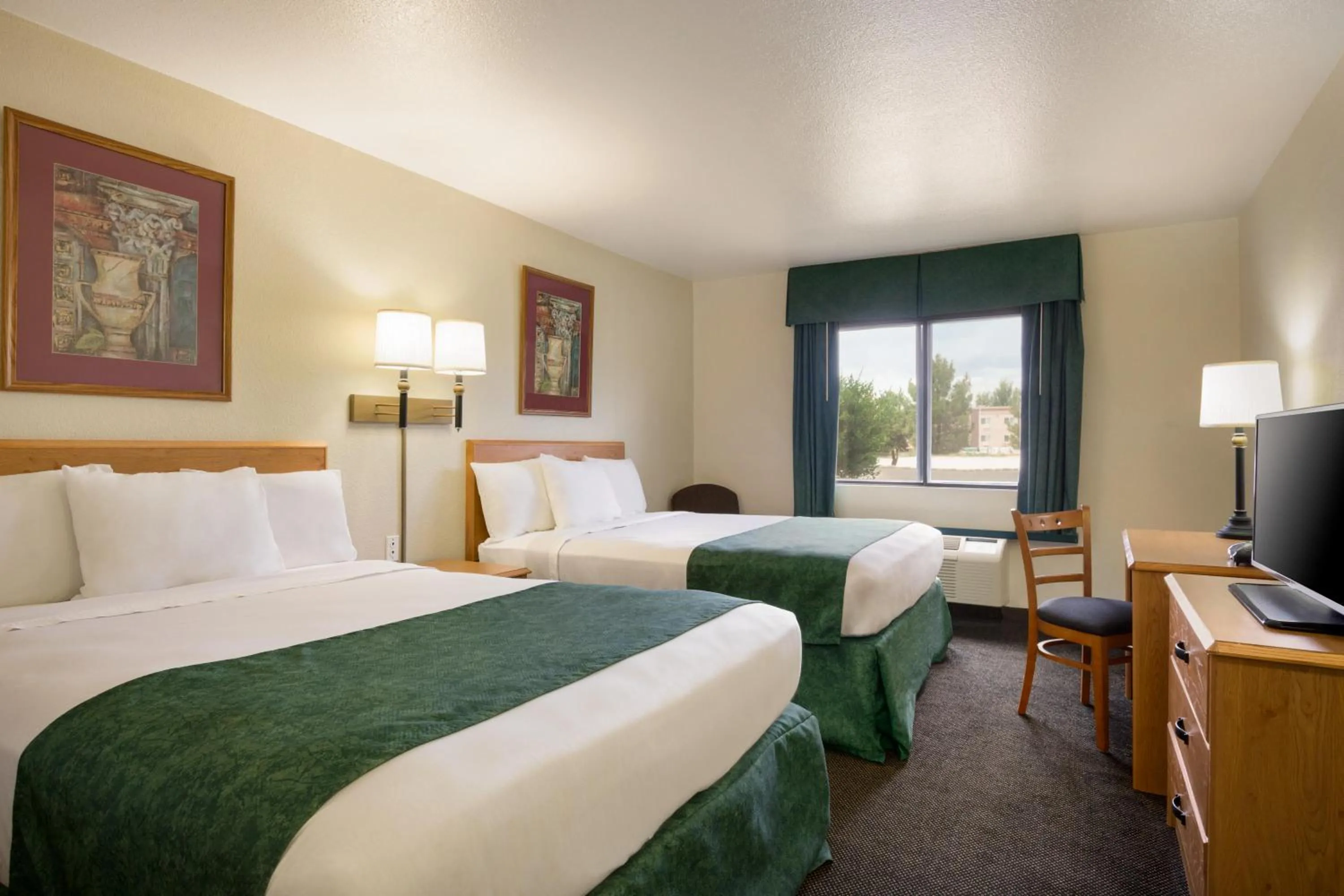 Double Room - Non-Smoking  in Travelodge by Wyndham Alpine