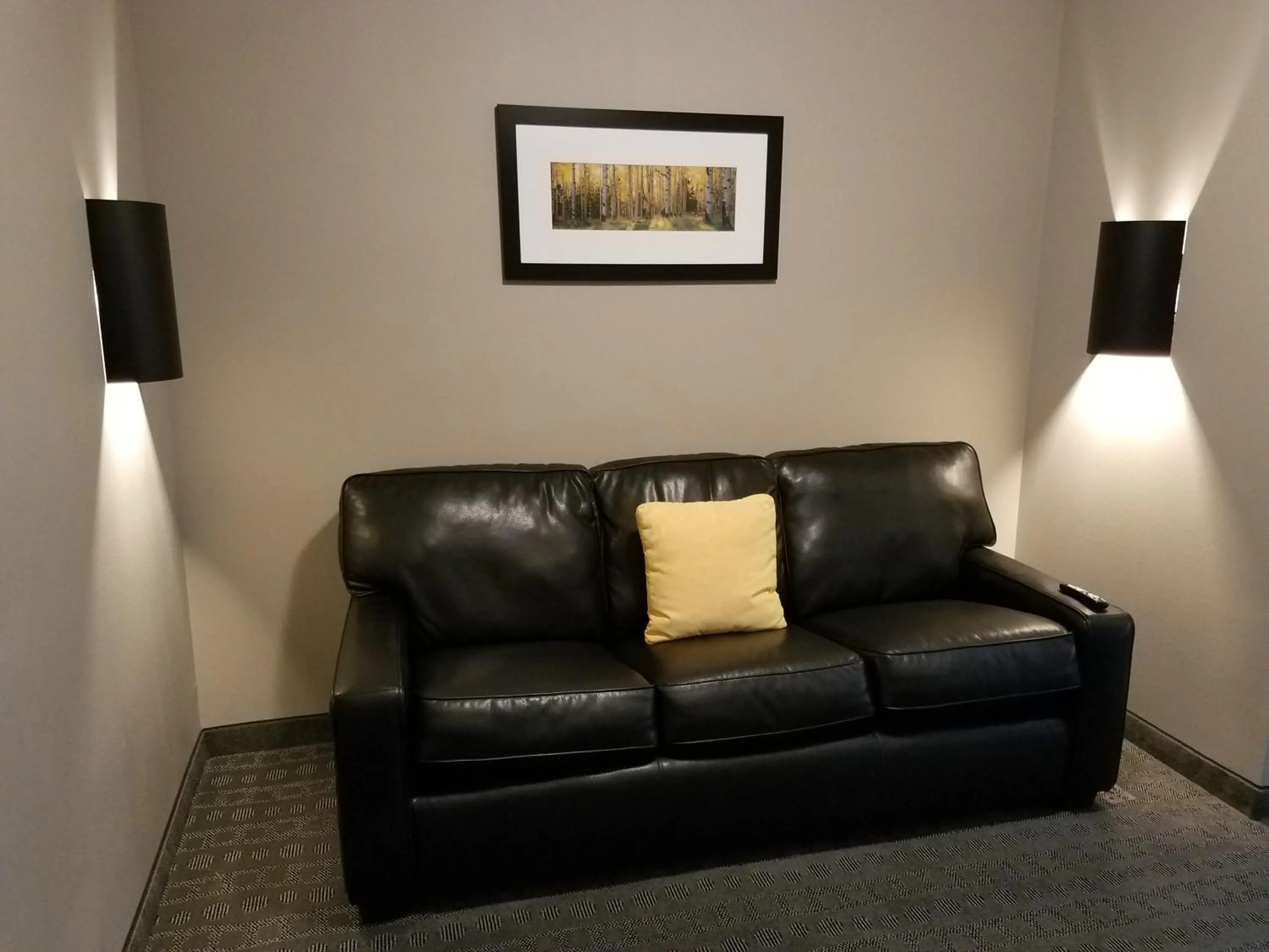 Family Suite with Two Queen Beds in Okoboji Inn & Suites